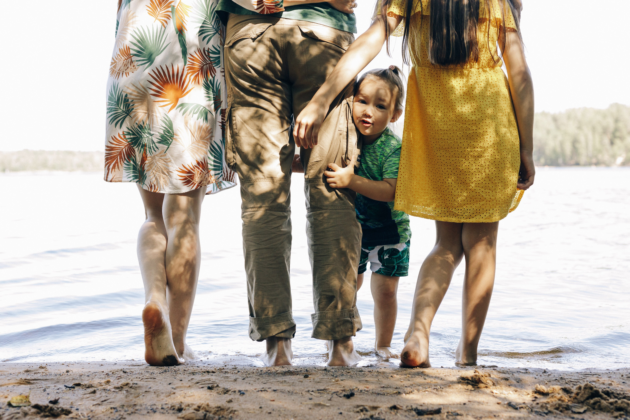 Семейная фотосессия за городом. Дмитрий Мартьянов семейный фотограф в Санкт-Петербурге