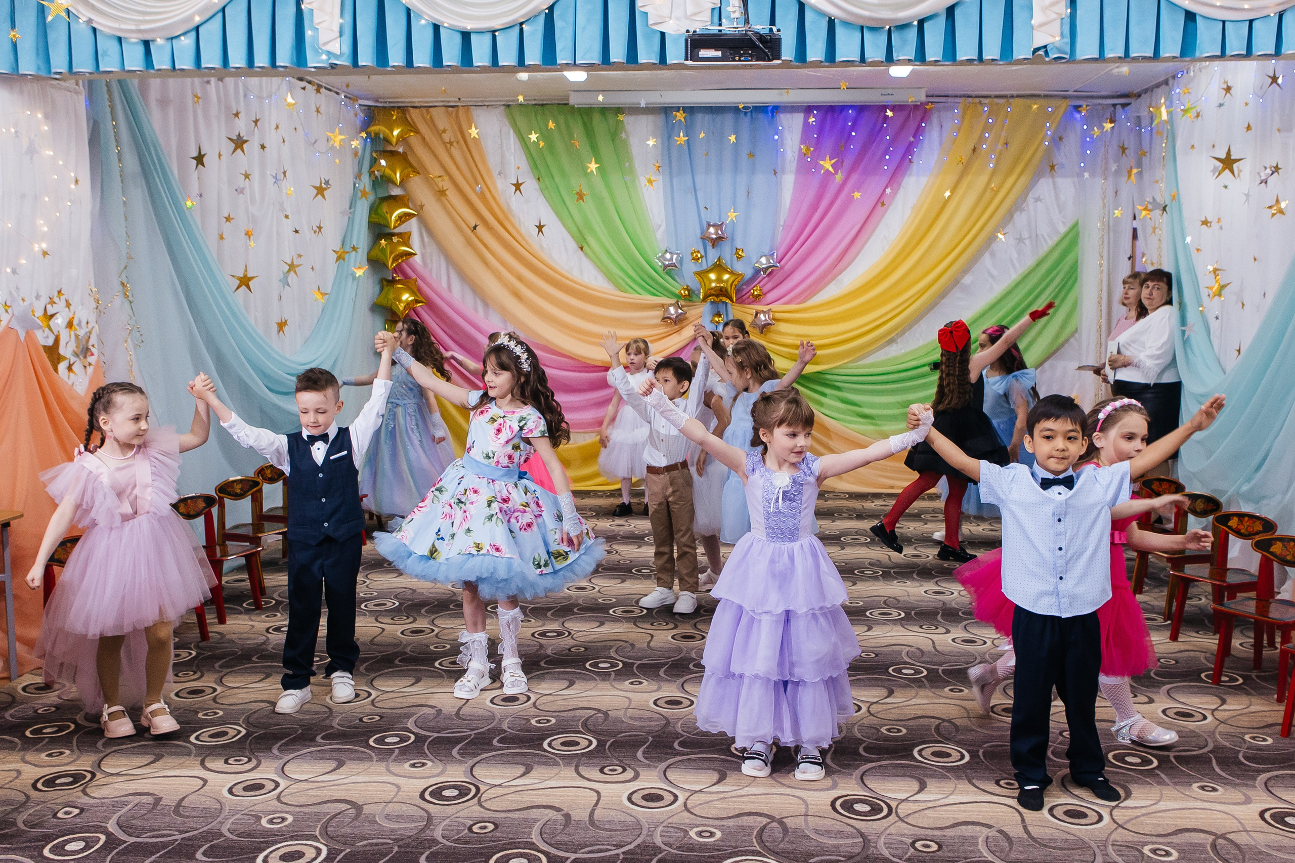 Д/с Сказка Выпускной. Свадебный, семейный фотограф. Выпускные альбомы в Коченёво / Новосибирск. Наталья Байкуш