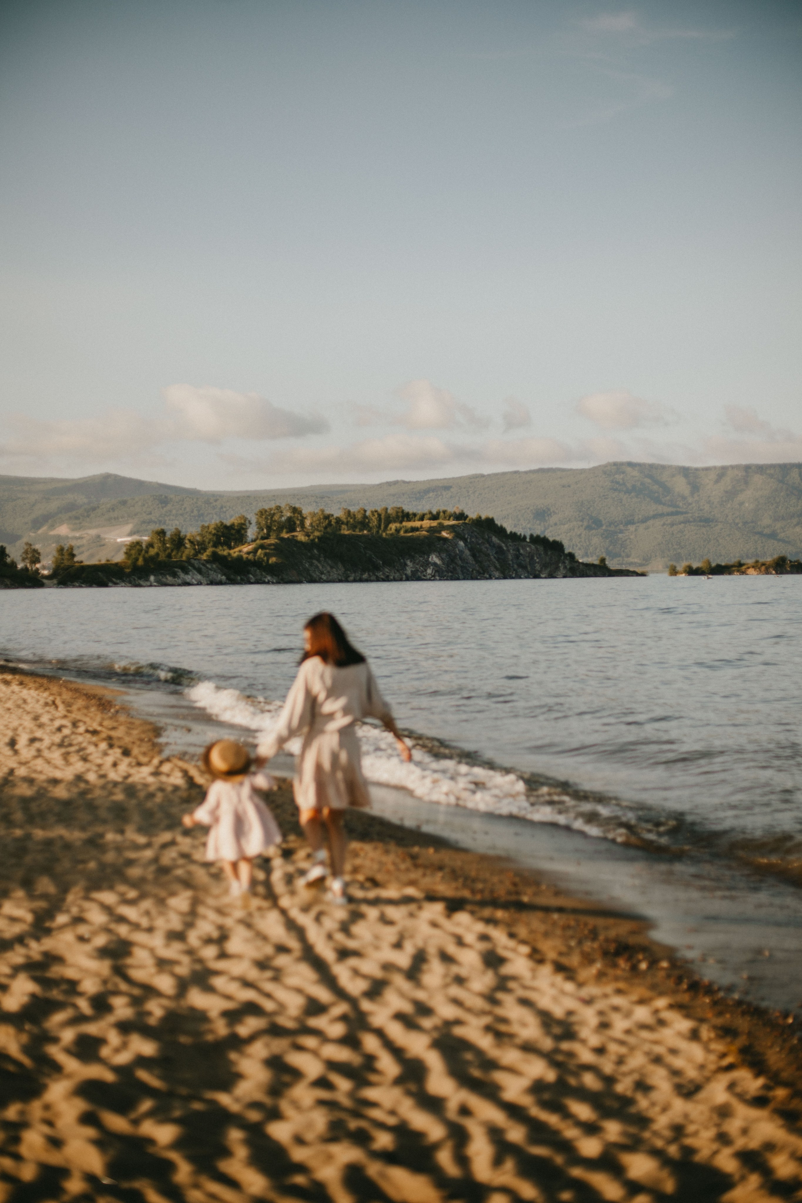 Летняя прогулка мамы и дочки. Фотограф Наталья Кургина Слюдянка Иркутск