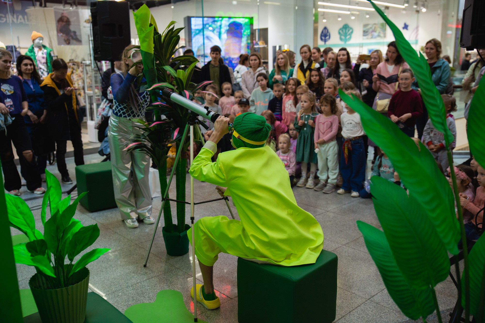 Сказка в ТЦ Океания. Репортажный и концертный фотограф в Москве Анастасия Осень