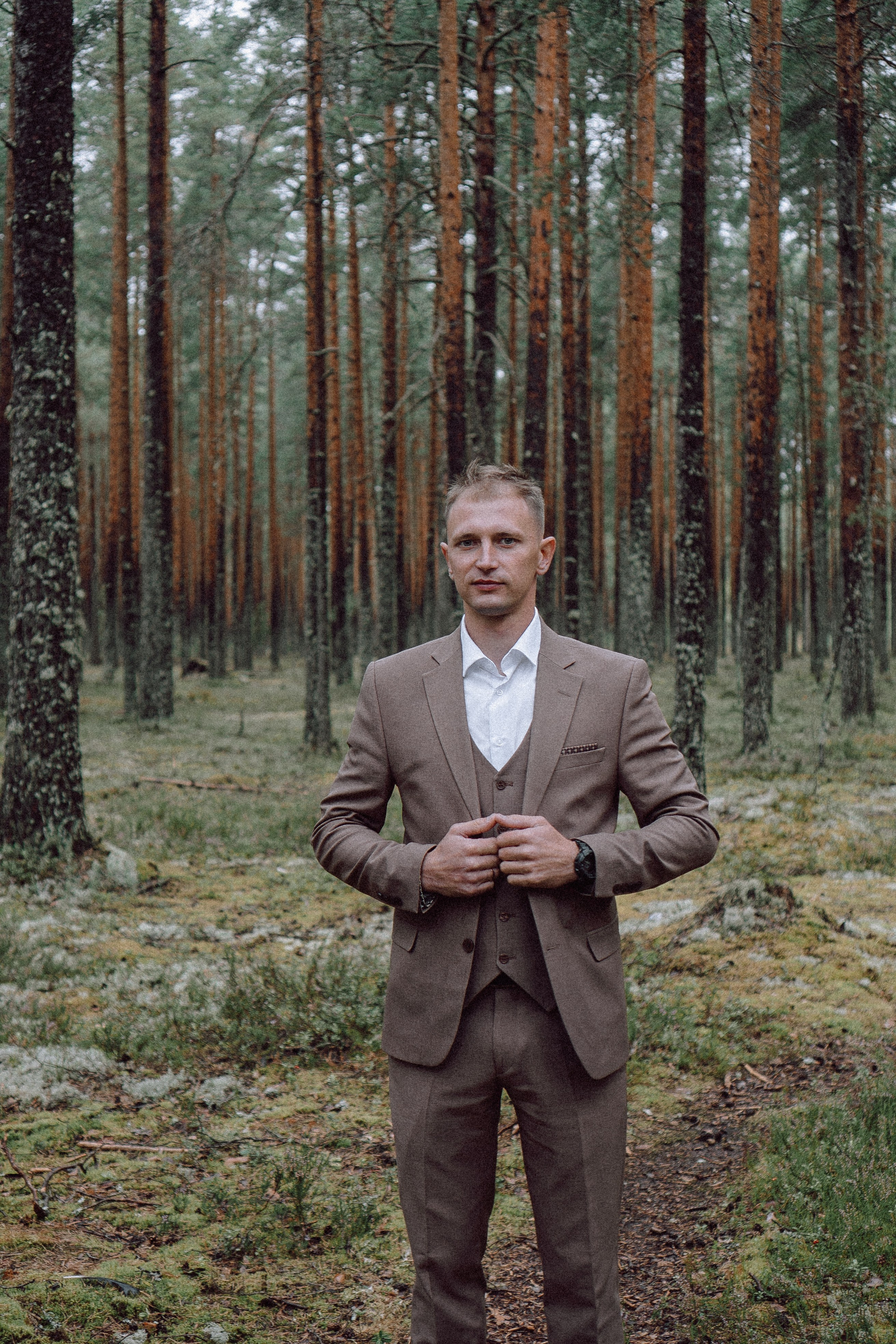 СВАДЕБНАЯ ФОТОСЕССИИЯ ПАРЫ В ГОРОДЕ ПРИОЗЕРСК В СОСНОВОМ ЛЕСУ И С ПИКАПОМ. Профессиональный фотограф, Санкт-Петербург — Виктория Богомолова