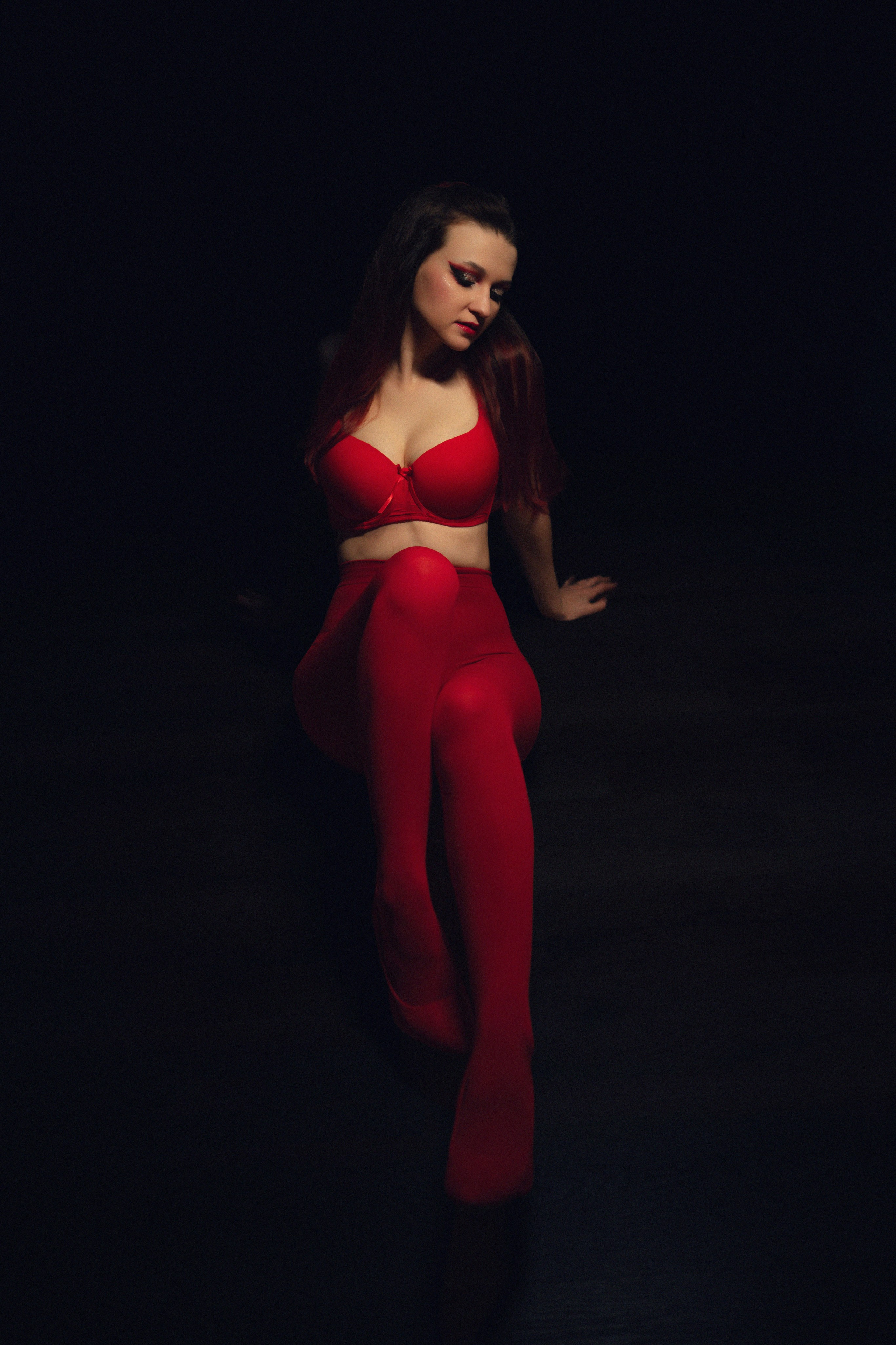 Съёмка с красными колготками. Фотограф, видеограф Пятигорск, Ставрополь, Ессентуки, Petlyakovs_photo