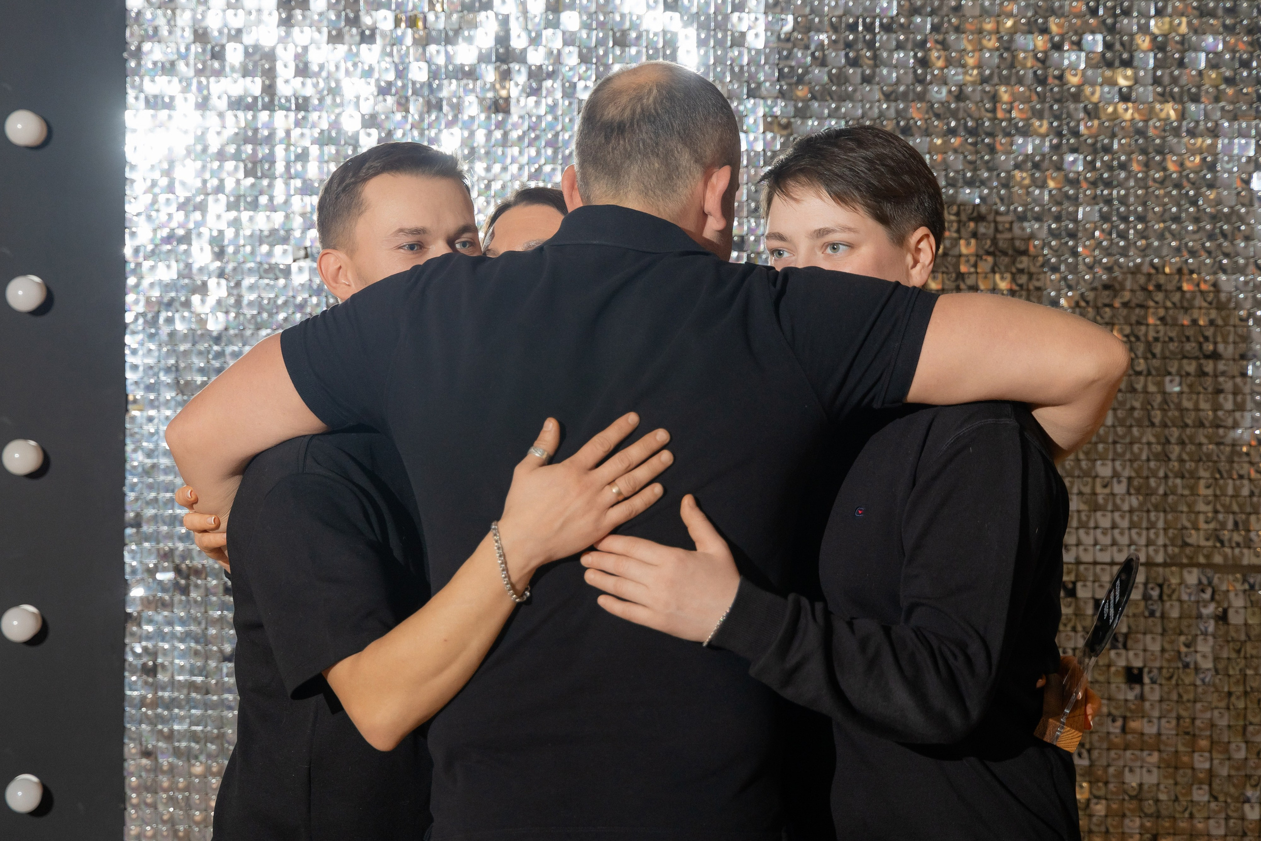 Корпоративная фотосъемка для кафе GARAGE | Новый год 2025 | Минск. Свадебный фотограф в Минске/Беларуси Сергей Спиридонов