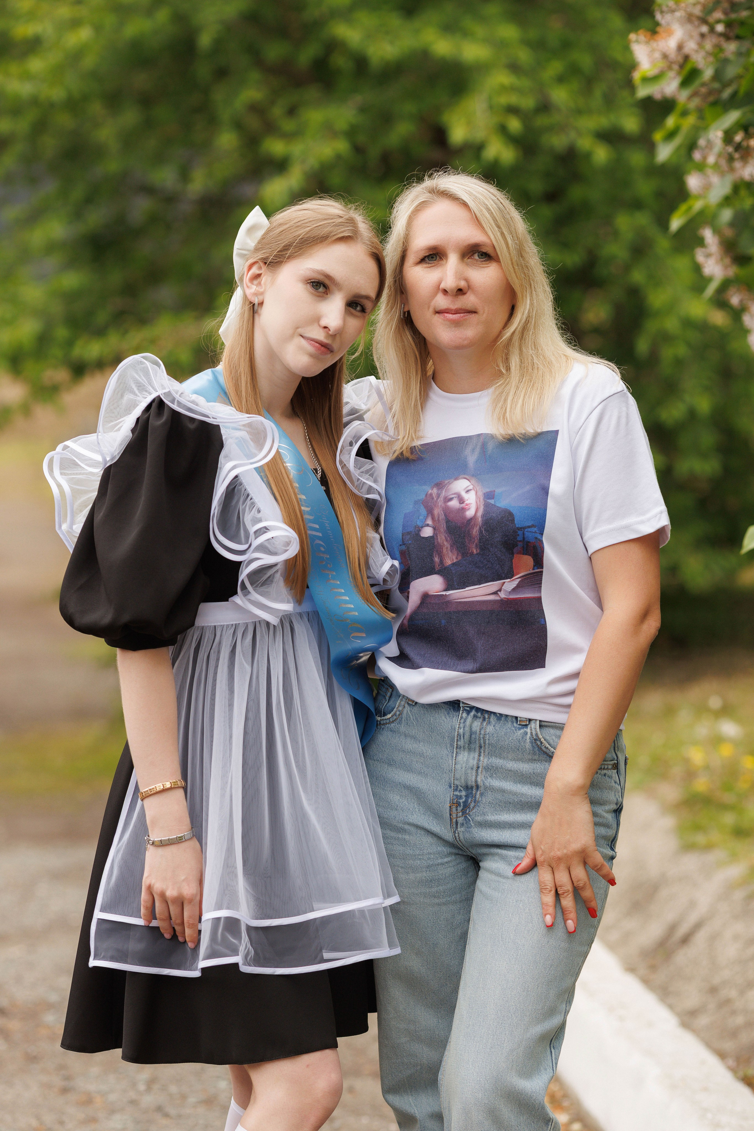 Последний звонок Гимназия Артем. Photoalbum-vl.ru