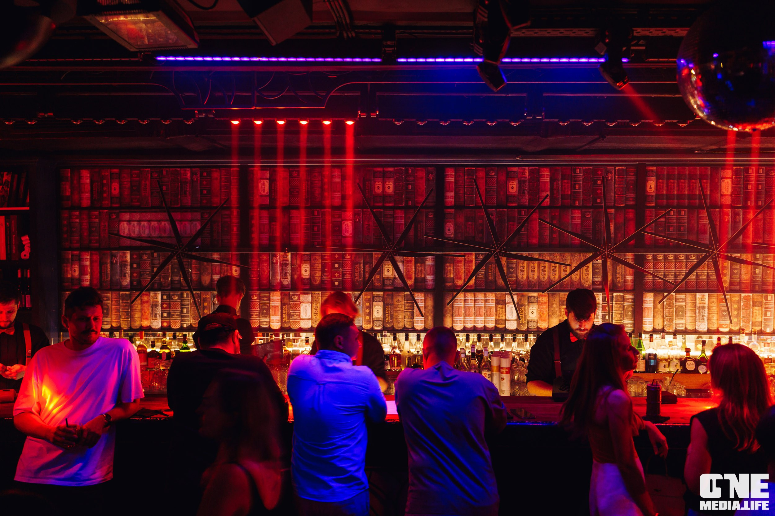 Фоторепортаж из Piano Bar. One Media Life: фоторепортажи, фотоотчеты с мероприятий и заведений