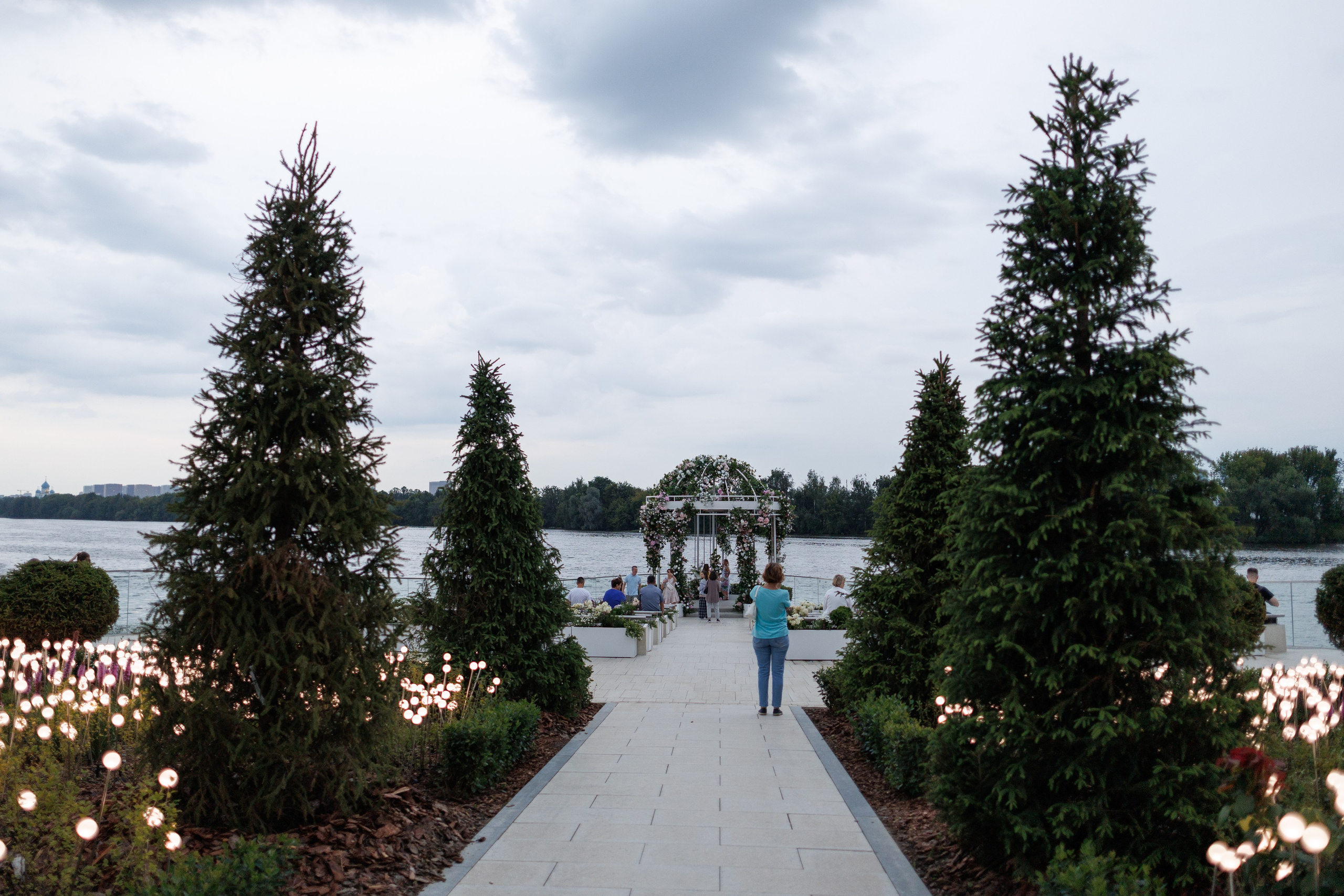Загс в Коломенском парке. Портретный и концертный фотограф в Москве Тугарин Александр