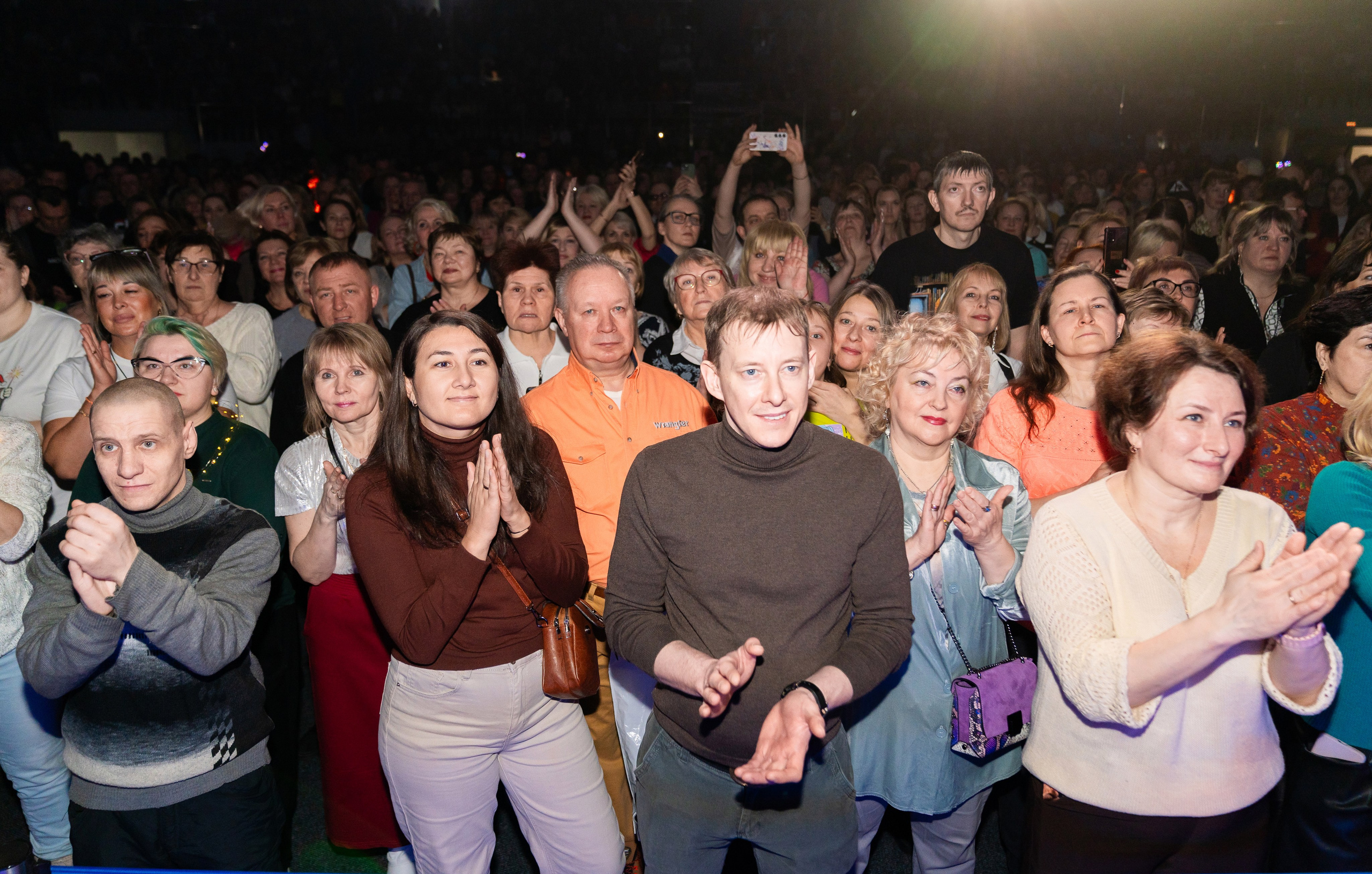 КСК Арена-Концерт Светланы Разиной (Мираж), день рождение компании Ленремонт. Репортажный, street и urban фотограф в Санкт-Петербурге Мальцев Евгений
