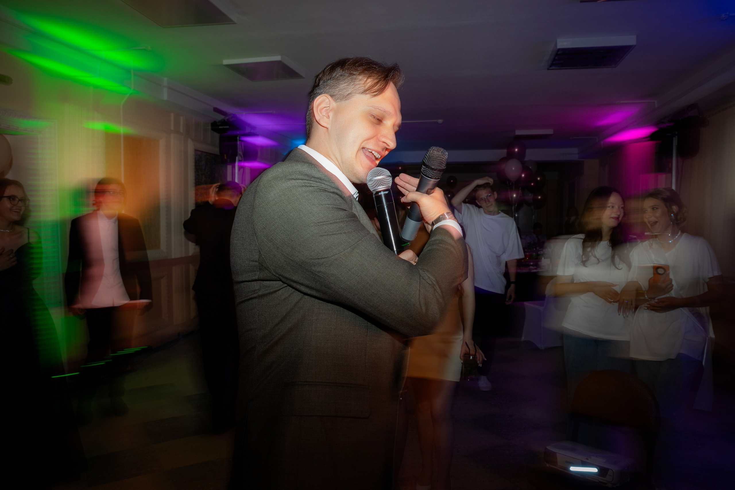 Школьный выпускной 2024 год в Соколе (Минск). Свадебный фотограф в Минске/Беларуси Сергей Спиридонов