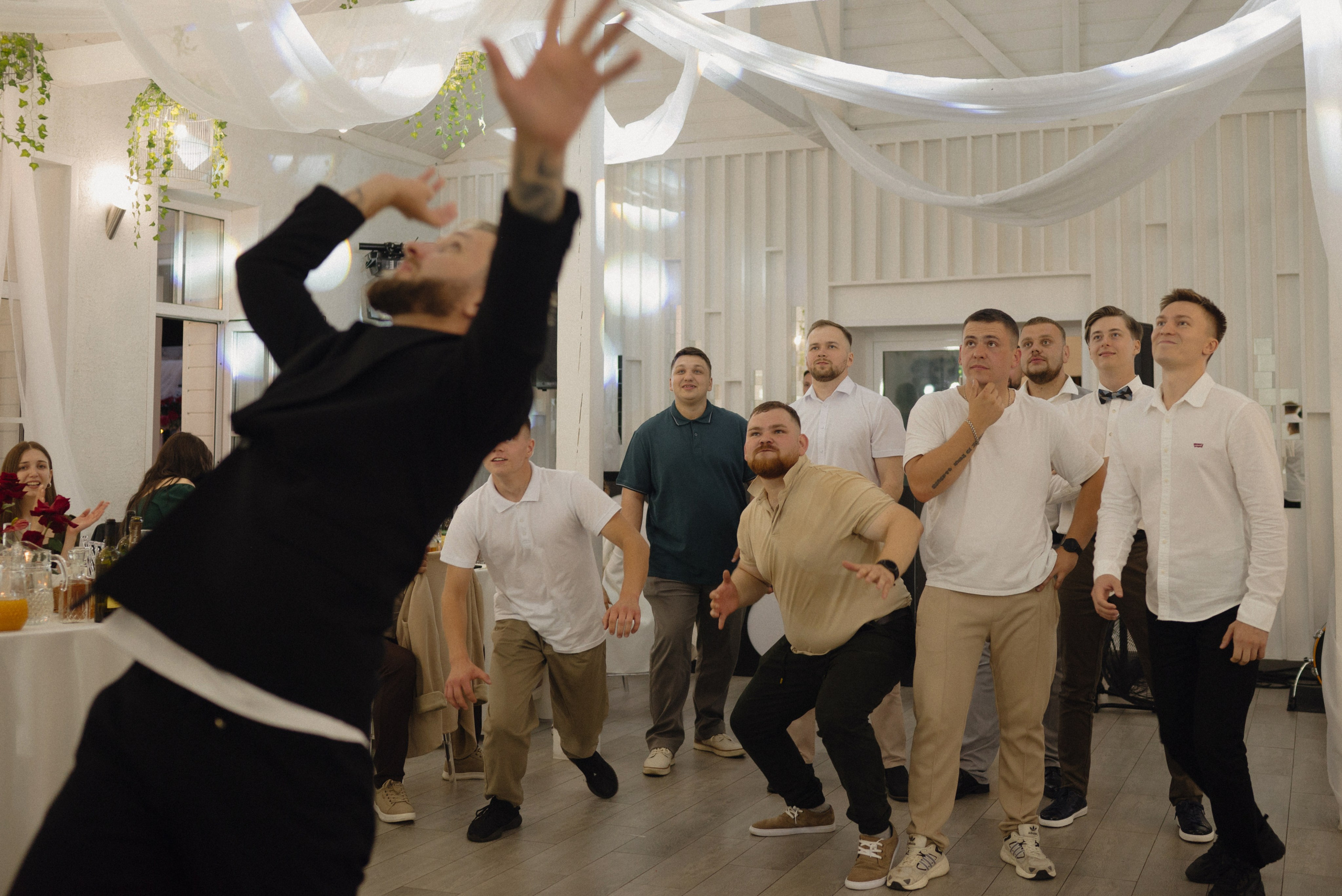 Виталий и Элизабета. Свадебный фотограф Надежда Долгова