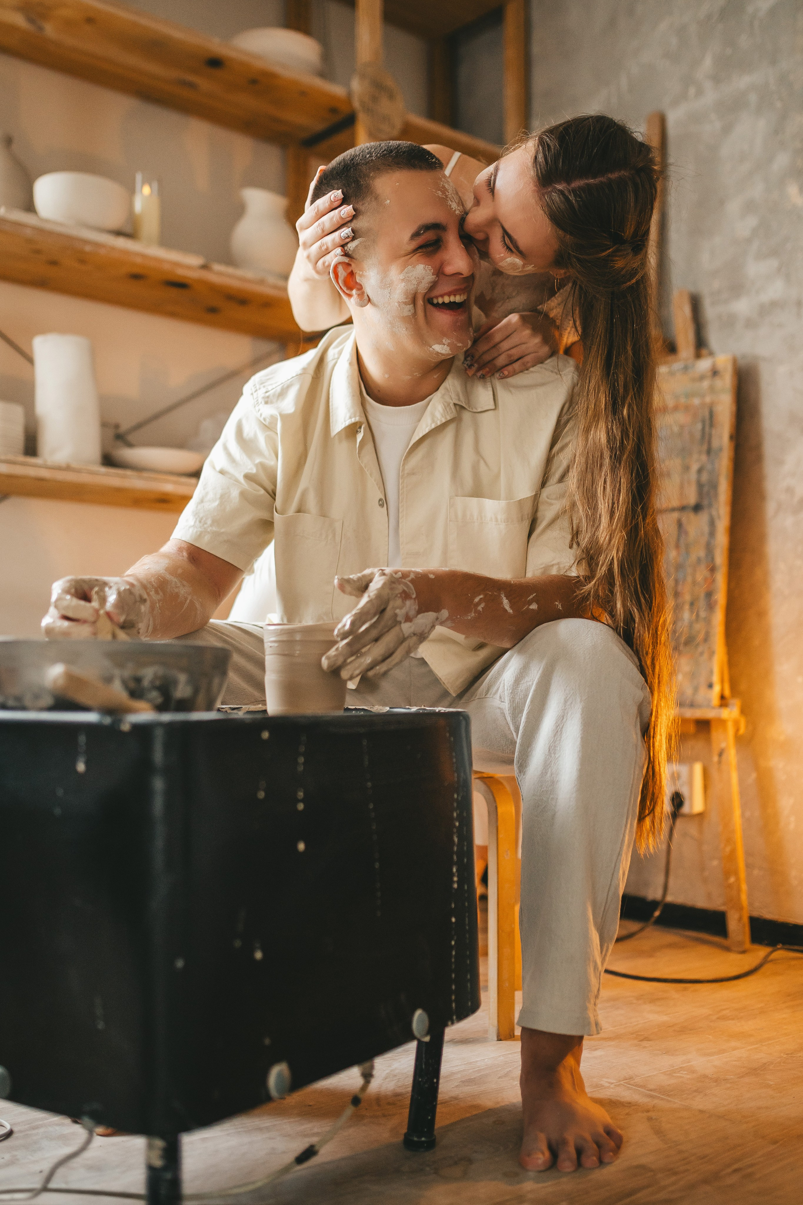 Дима и Даша в гончарной мастерской. Семейный lifestyle фотограф в Санкт-Петербурге Людмила Пахомова