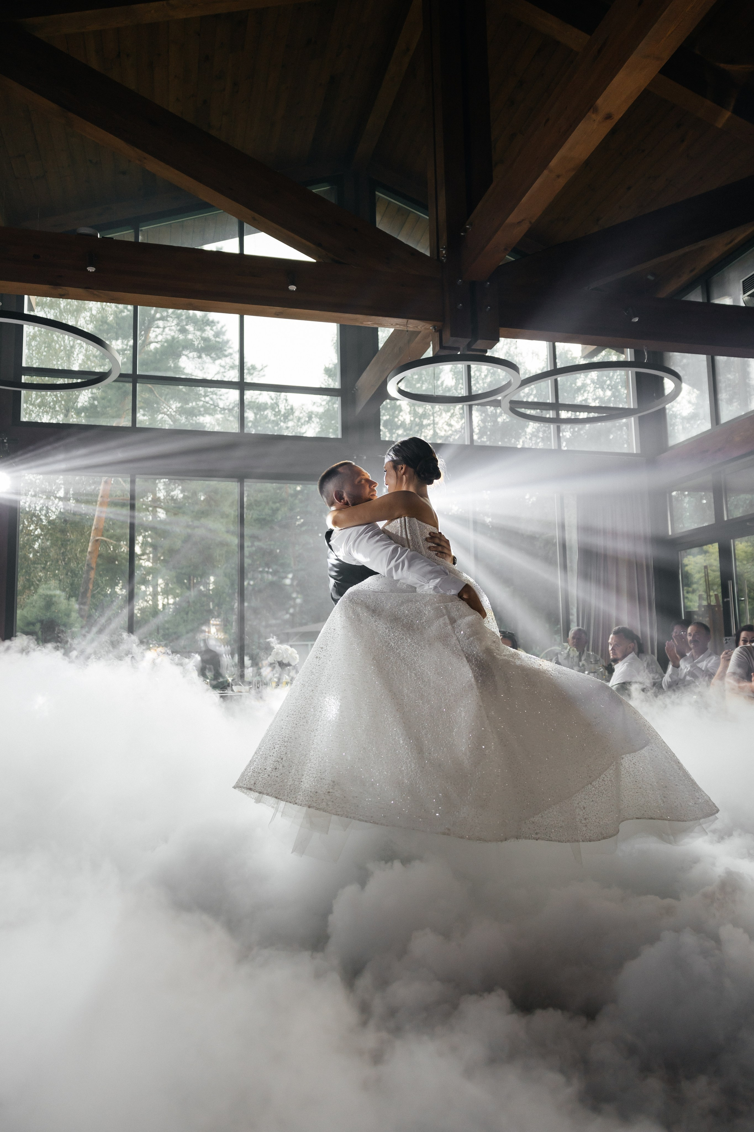 Свадебная история. Лесной Виладж. Свадебный и семейный фотограф Рассказова Виктория