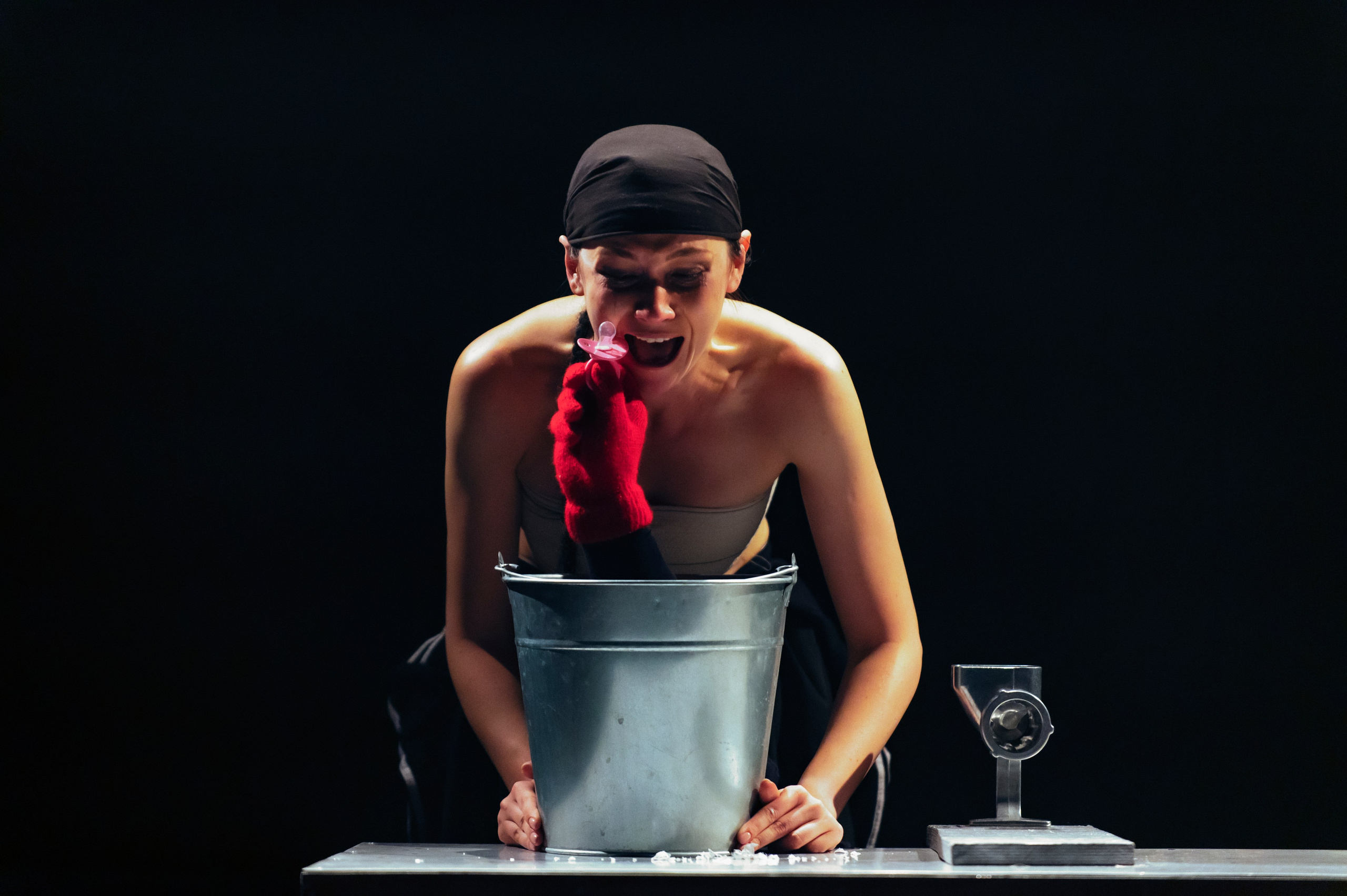 Спектакль "Магазин", Небольшой Драматический Театр /Санкт-Петербург/. Татьяна Колганова, Анна Шельяпкова, Михаил Тараканов