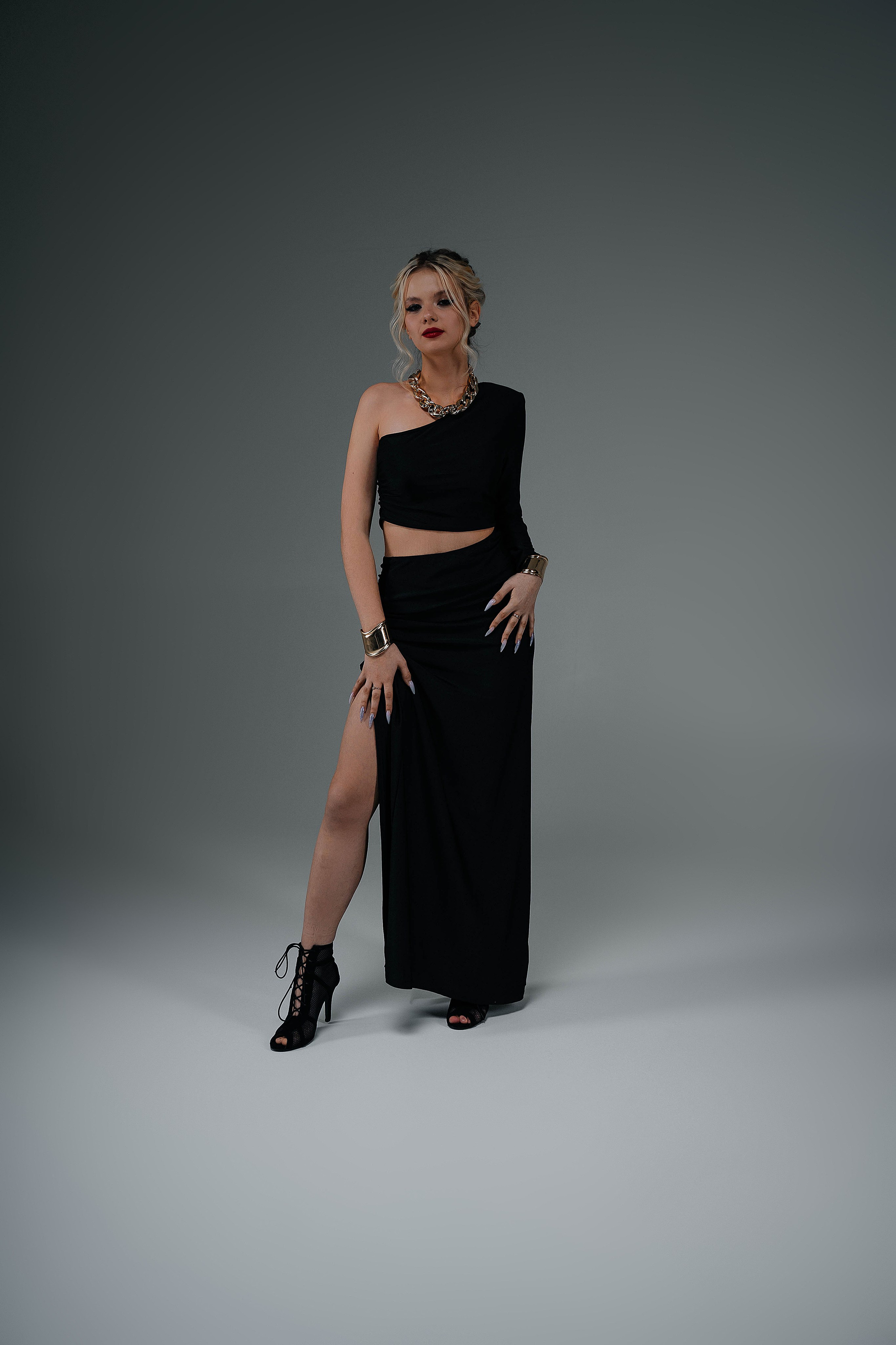 Студийный минимализм. Виктория Алпеева — фотограф по любви