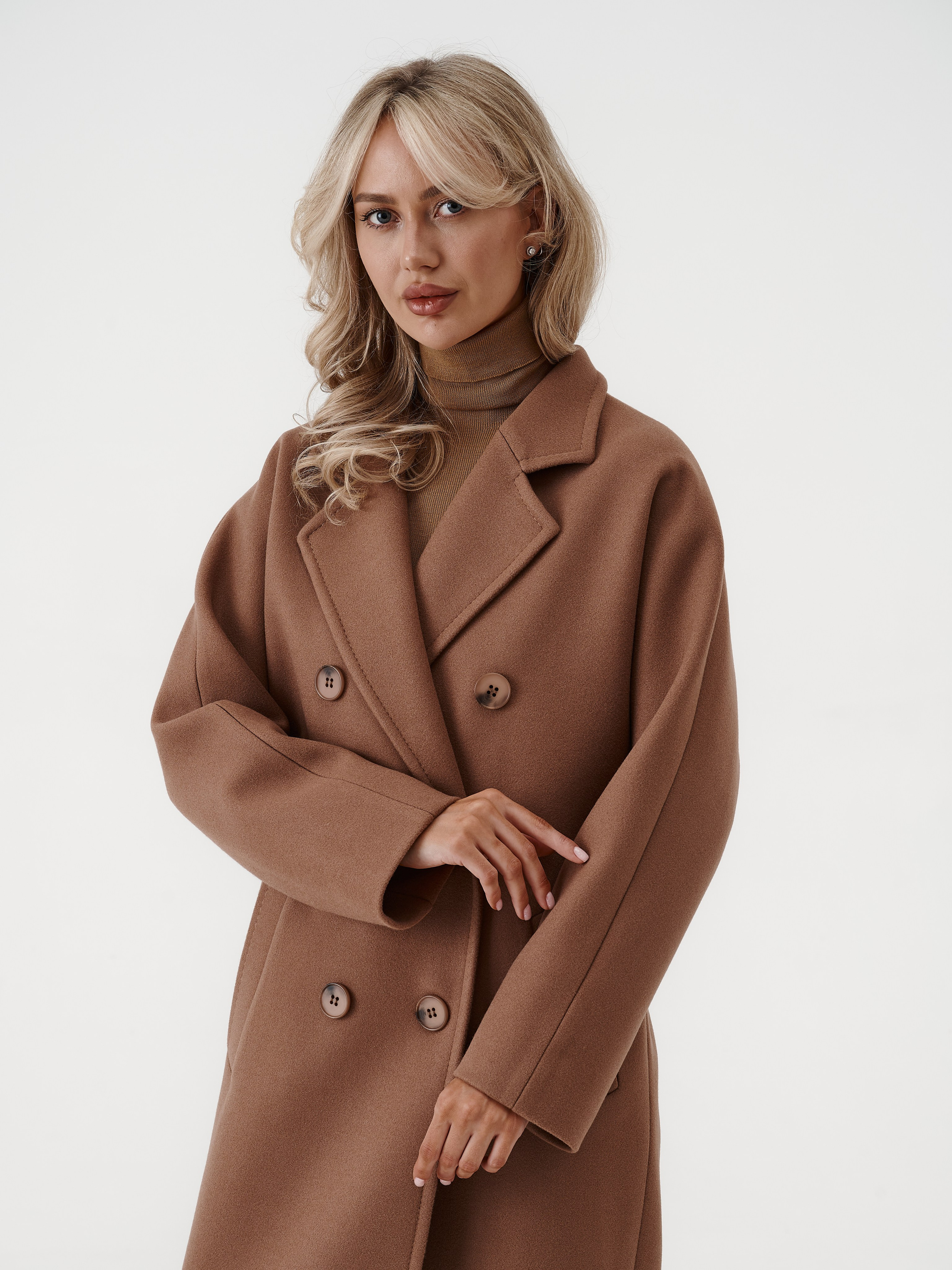 Каталог одежды. Контент фотограф в Саратове и Москве Дима Савельев