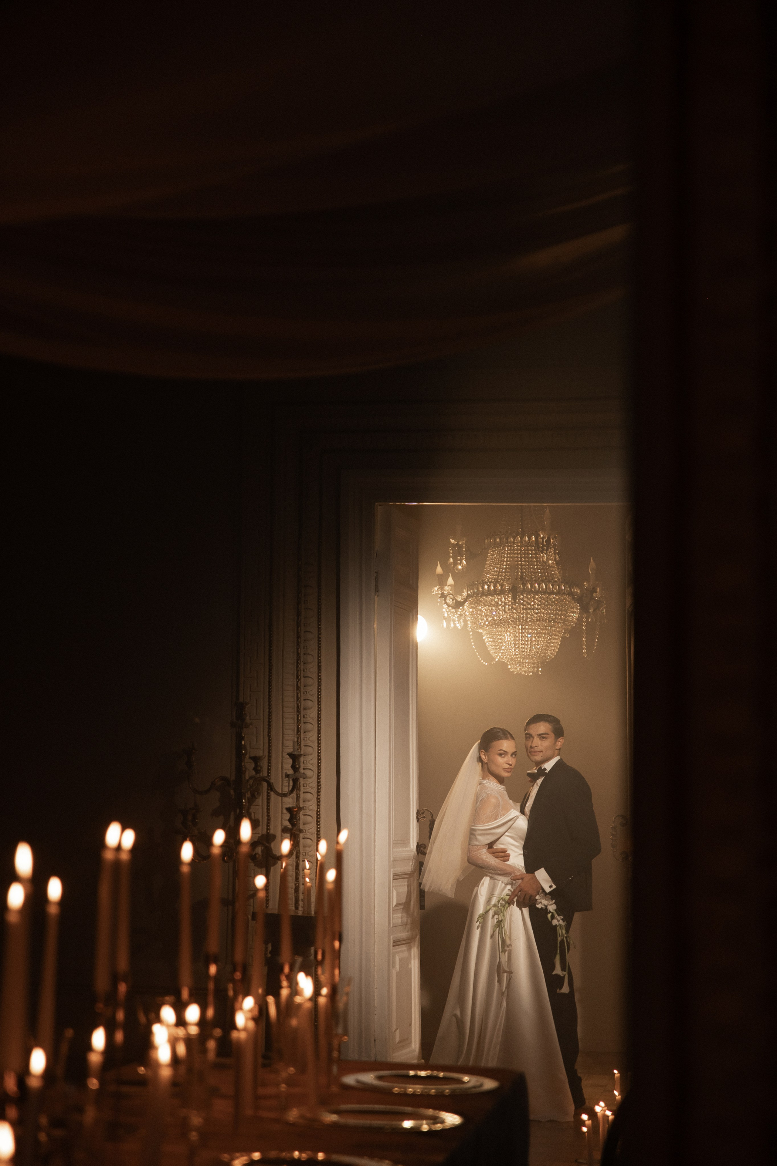 Камерный свадебный ужин при свечах в старинном особняке в фотостудии 21. Kult. Ярослава Ерина — свадебный фотограф в Москве