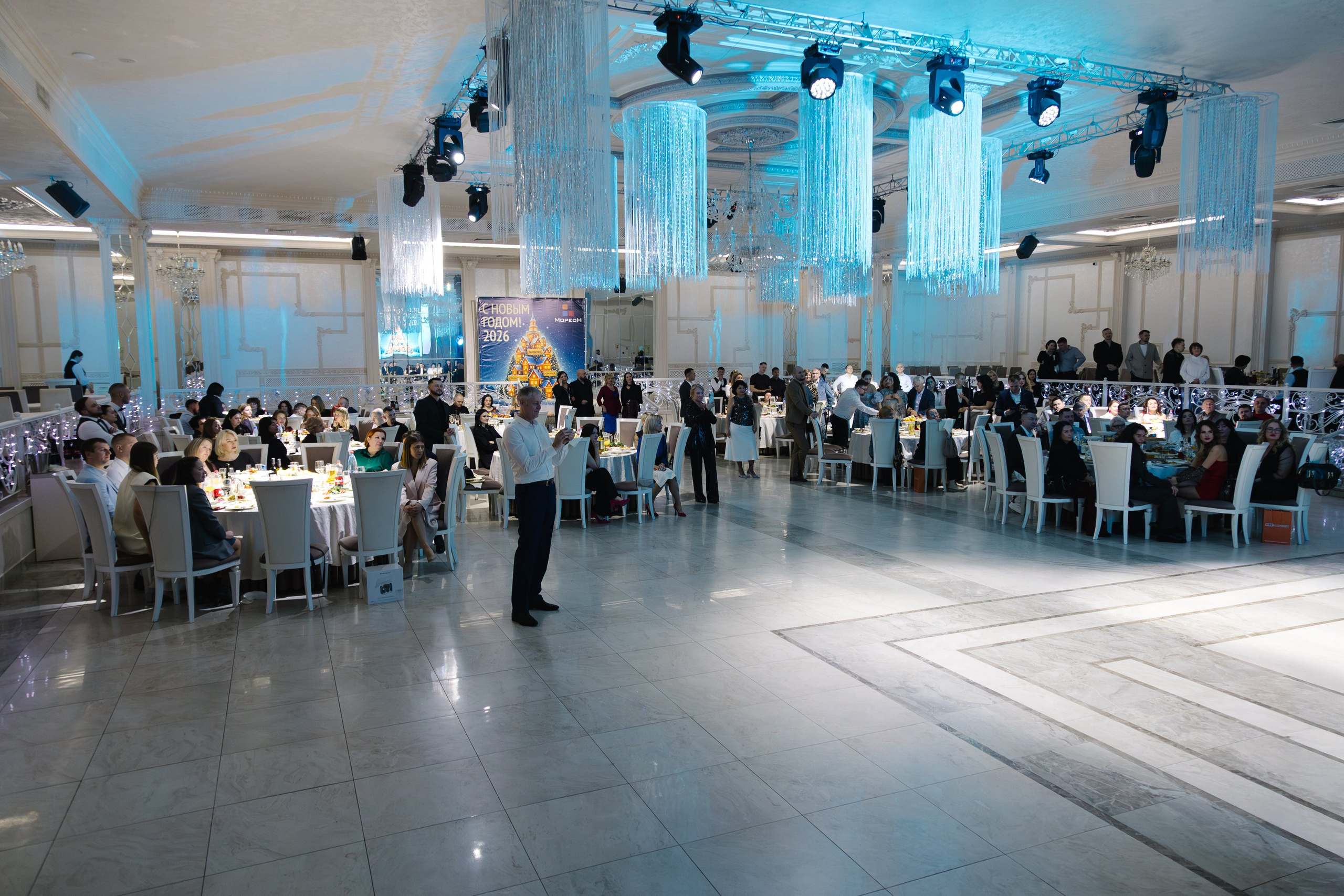 Новогодний корпоратив 2025. Артур Иликчян — Wedding & Event фотограф в Краснодаре