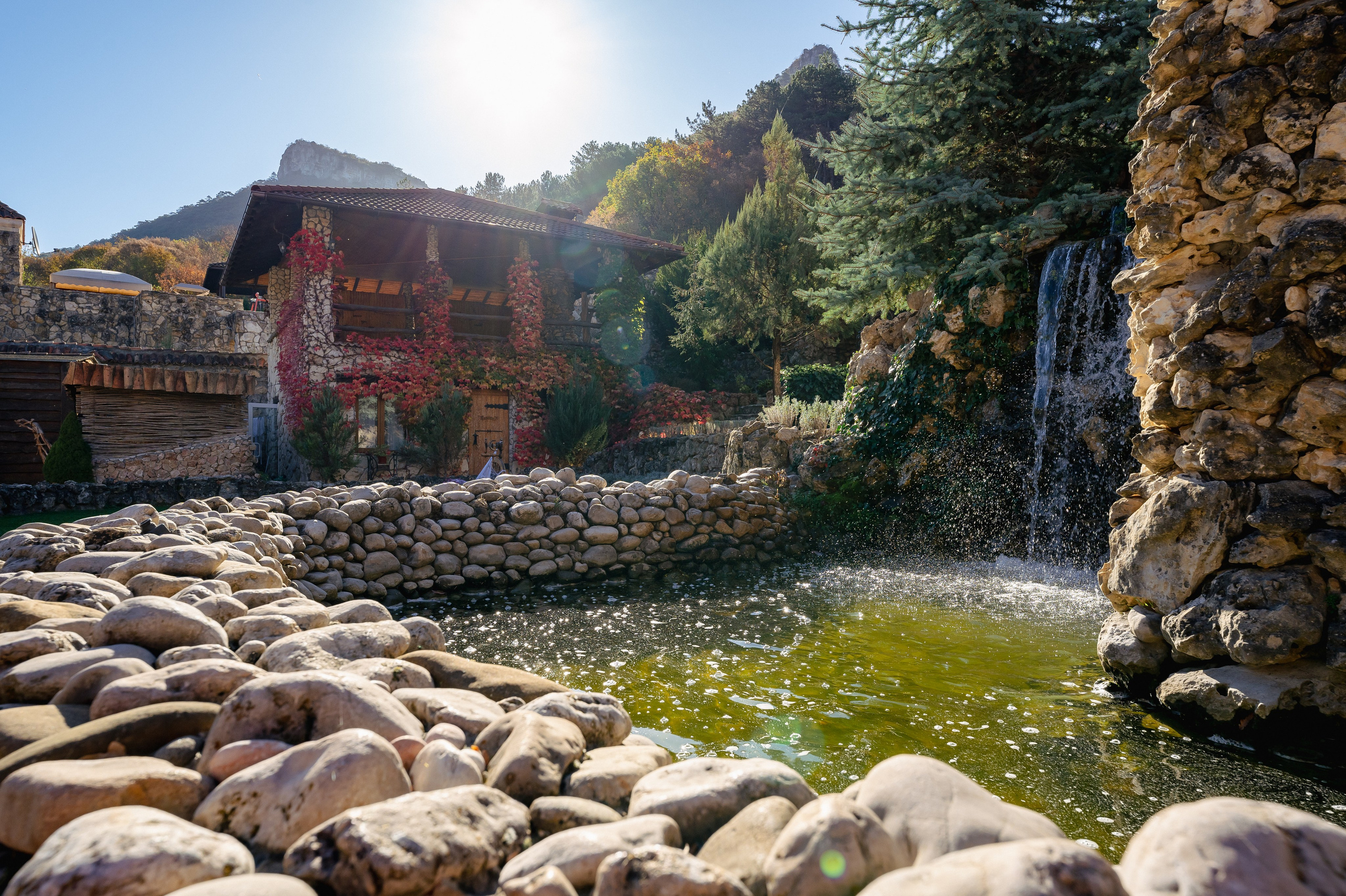 Фасадная фотосъёмка отелей Сочи. Отельный интерьерный фотограф Сочи