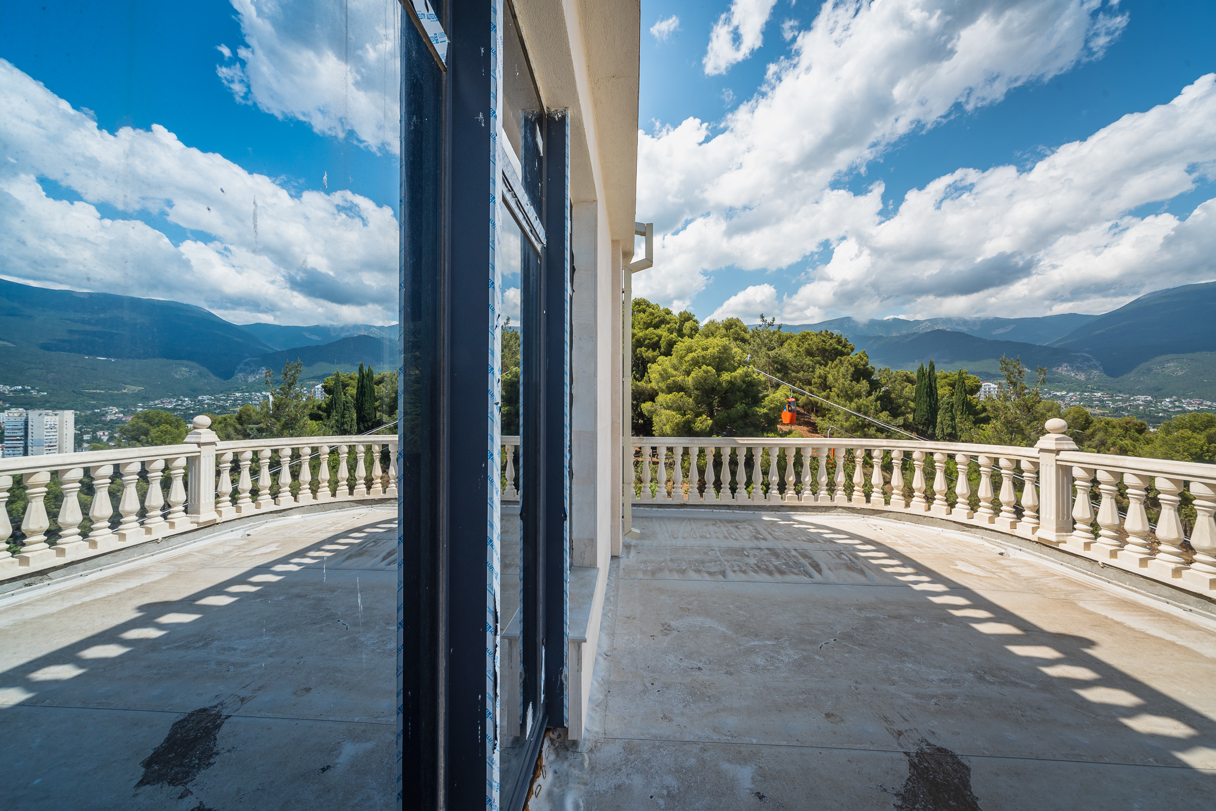 вид с балкона строящегося дома