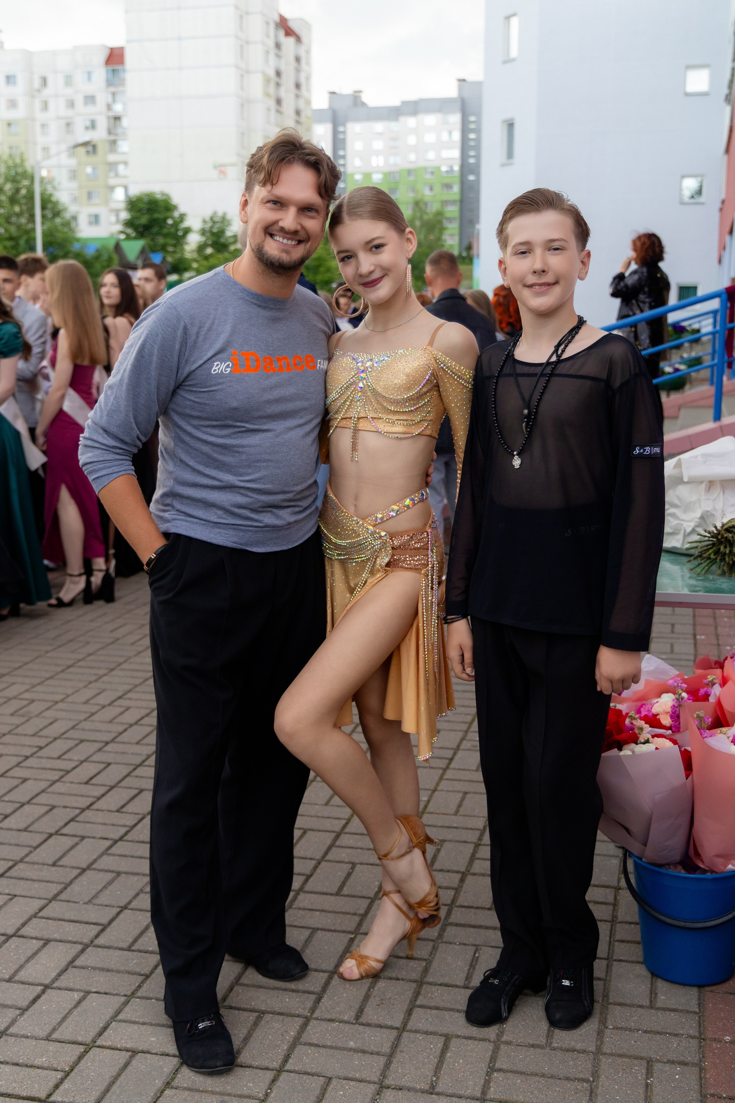 Школьный выпускной 2025 год в Минске, Беларуси. Свадебный фотограф в Минске/Беларуси Сергей Спиридонов