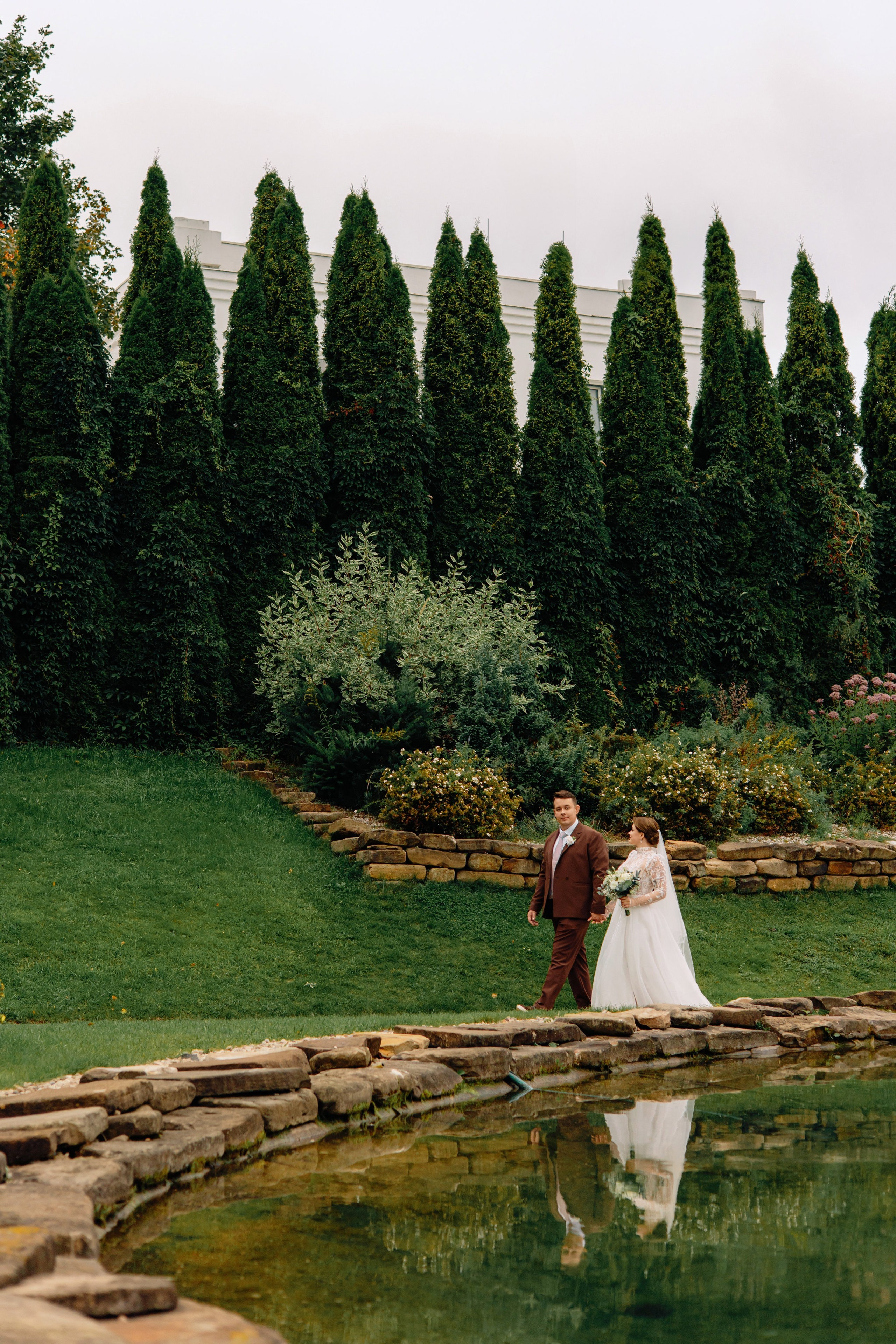 А ВНУТРИ — УРАГАН