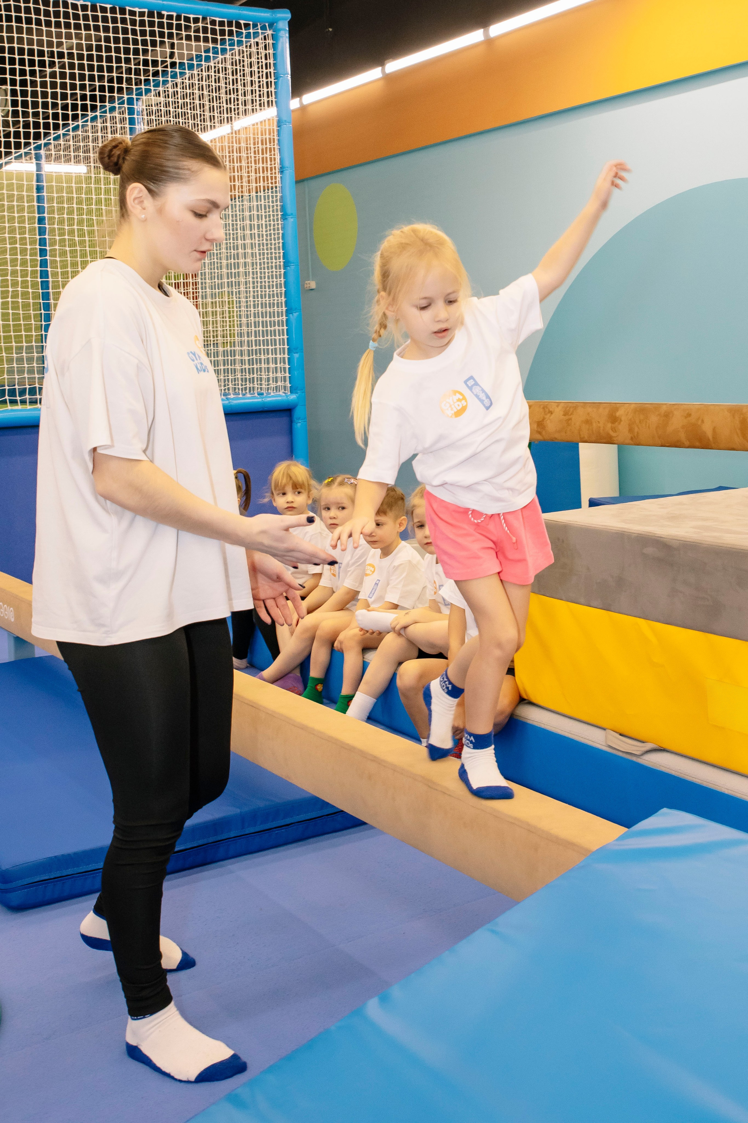 Соревнования по гимнастике в Gymkids Чертаново. Профессиональный фотограф в Москве | Заказать фотосессию и съемку