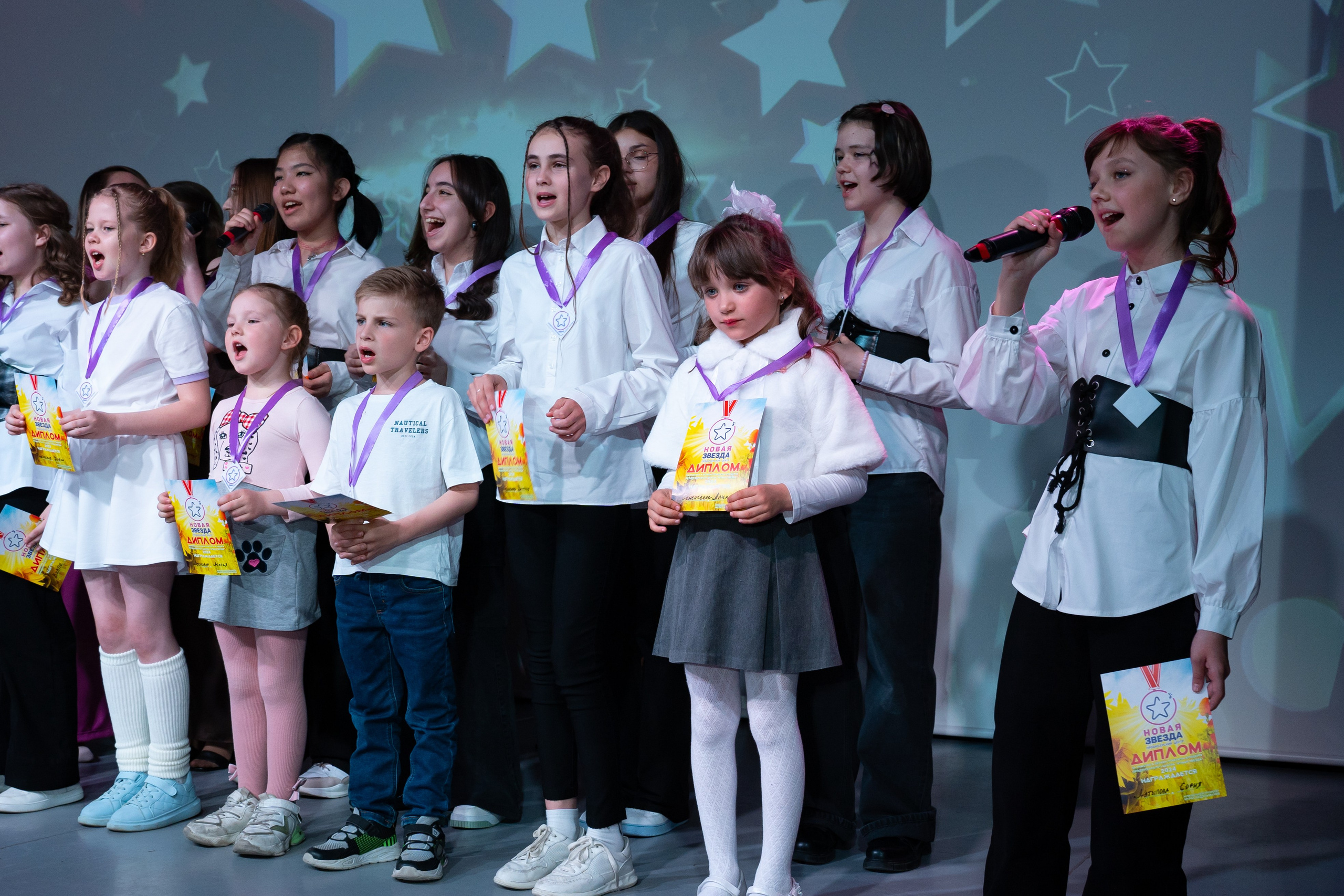 Отчетный концерт продюсерского центра «Новая Звезда». Фото / Видеосъемка в Москве