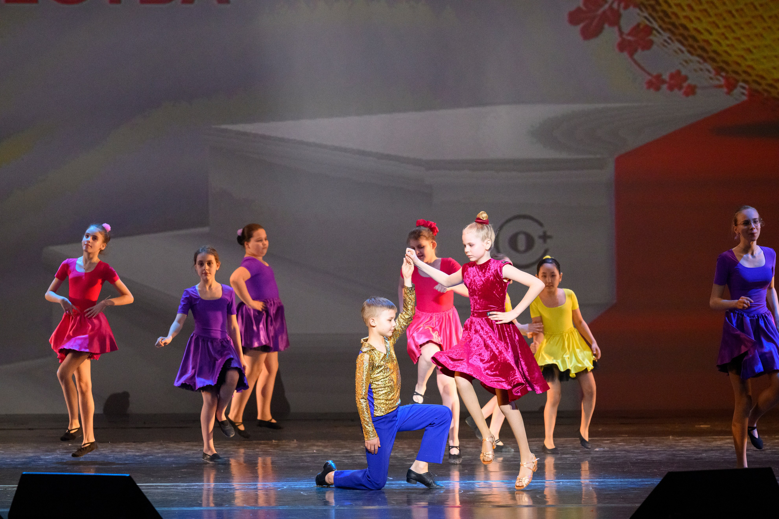 23 апреля, часть 2, БКЗ Октябрьский, г. Санкт-Петербург. Золотое яблочко