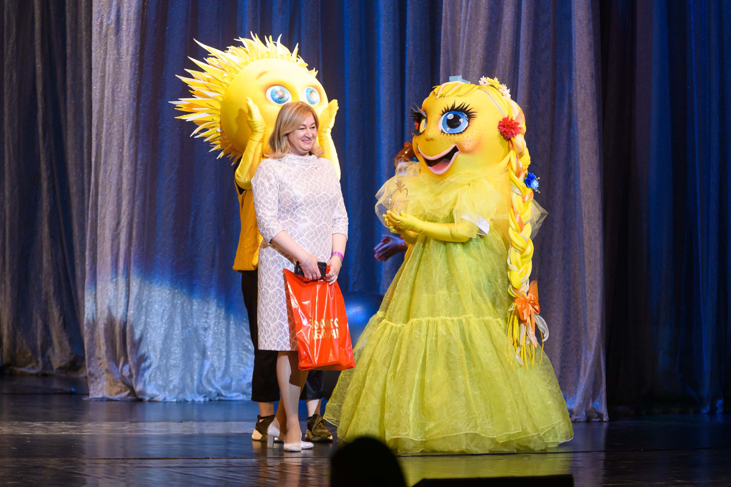 23 апреля, часть 1, БКЗ Октябрьский, г. Санкт-Петербург. Золотое яблочко