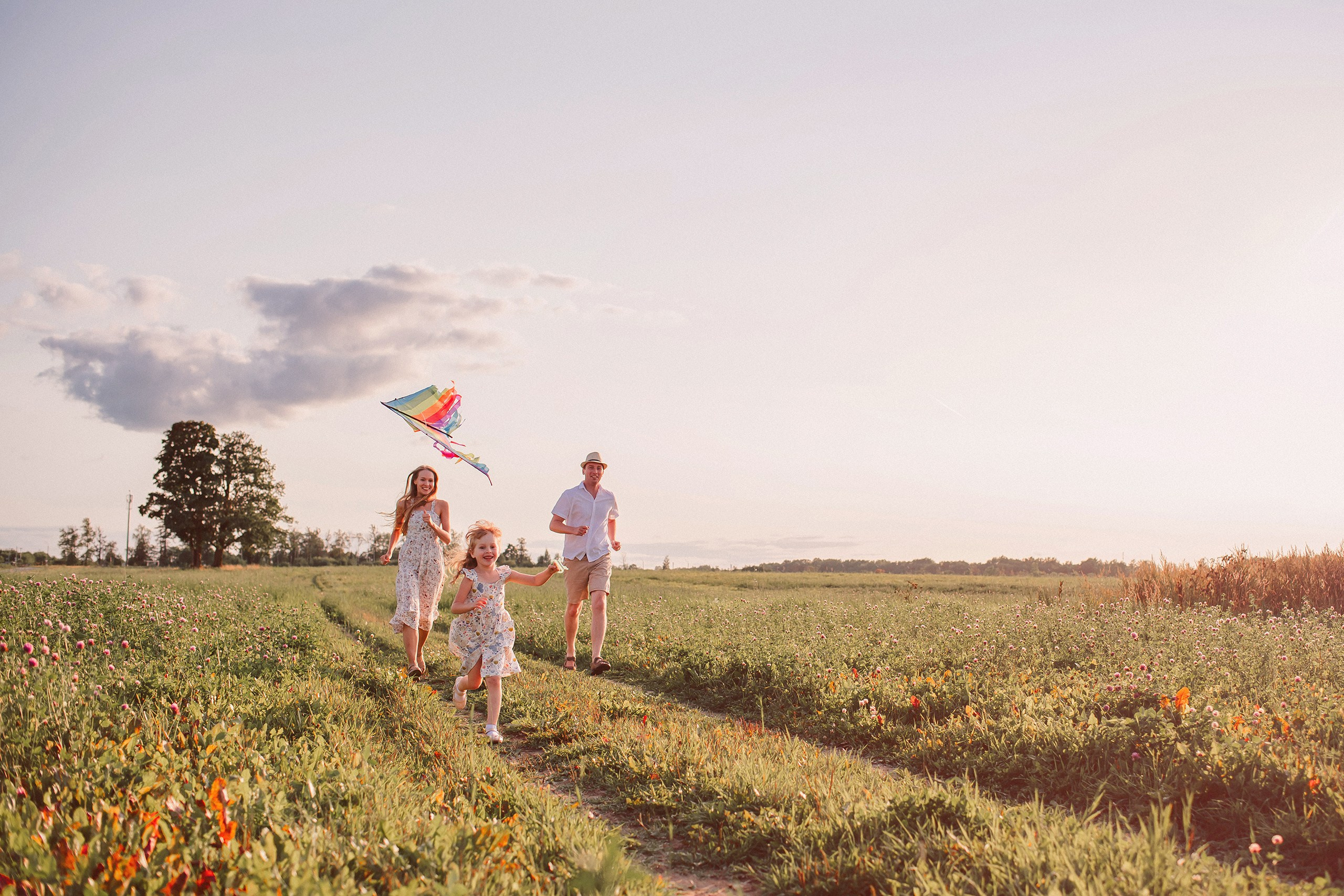 Лето. Поле. Семья. Семейный и Свадебный фотограф. Санкт-Петербург. Пушкин