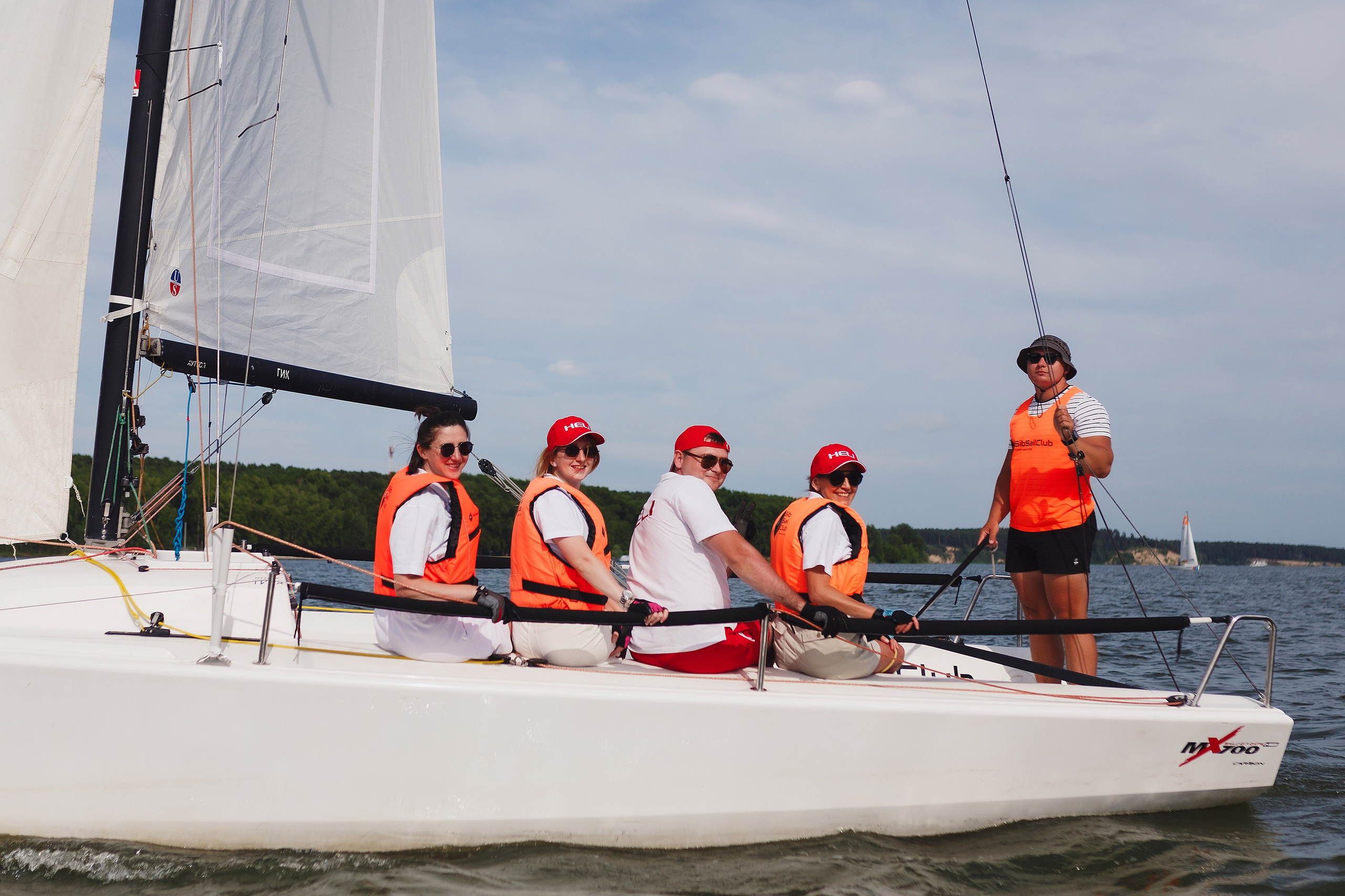 ЯХТИНГ. Roman Photo