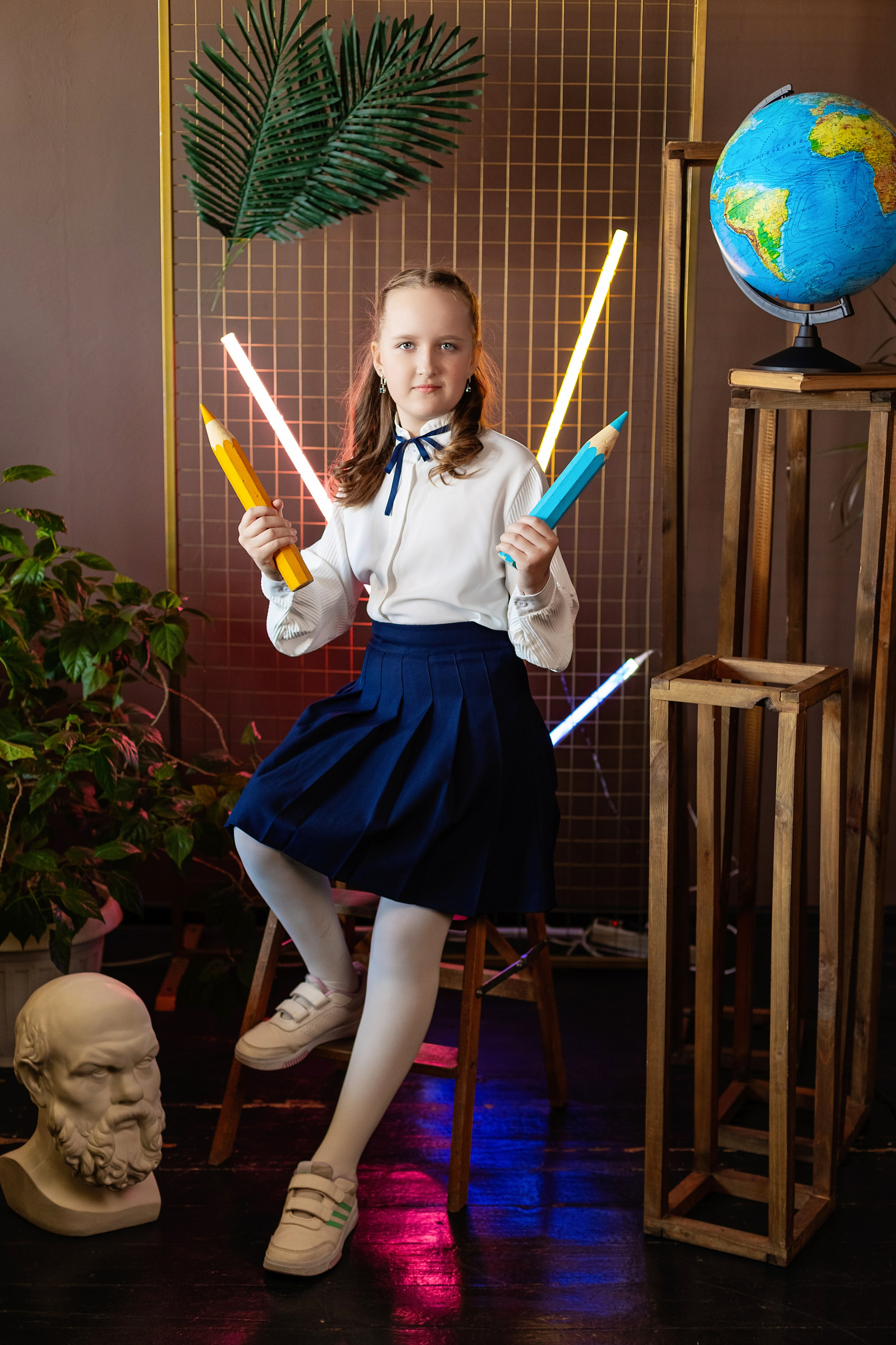 выпускные альбомы Чита, начальная школа Чита, выпускной альбом Чита, фотограф Чита, школьный фотограф Чита, выпускной Чита, 4 класс выпускной, школьный портрет, школьная фотосессия, выпускной альбом для 11 класса, выпускной альбом для 9 класса, выпускной альбом для 4 класса, выпускной альбом для детского сада, новогодняя фотосессия