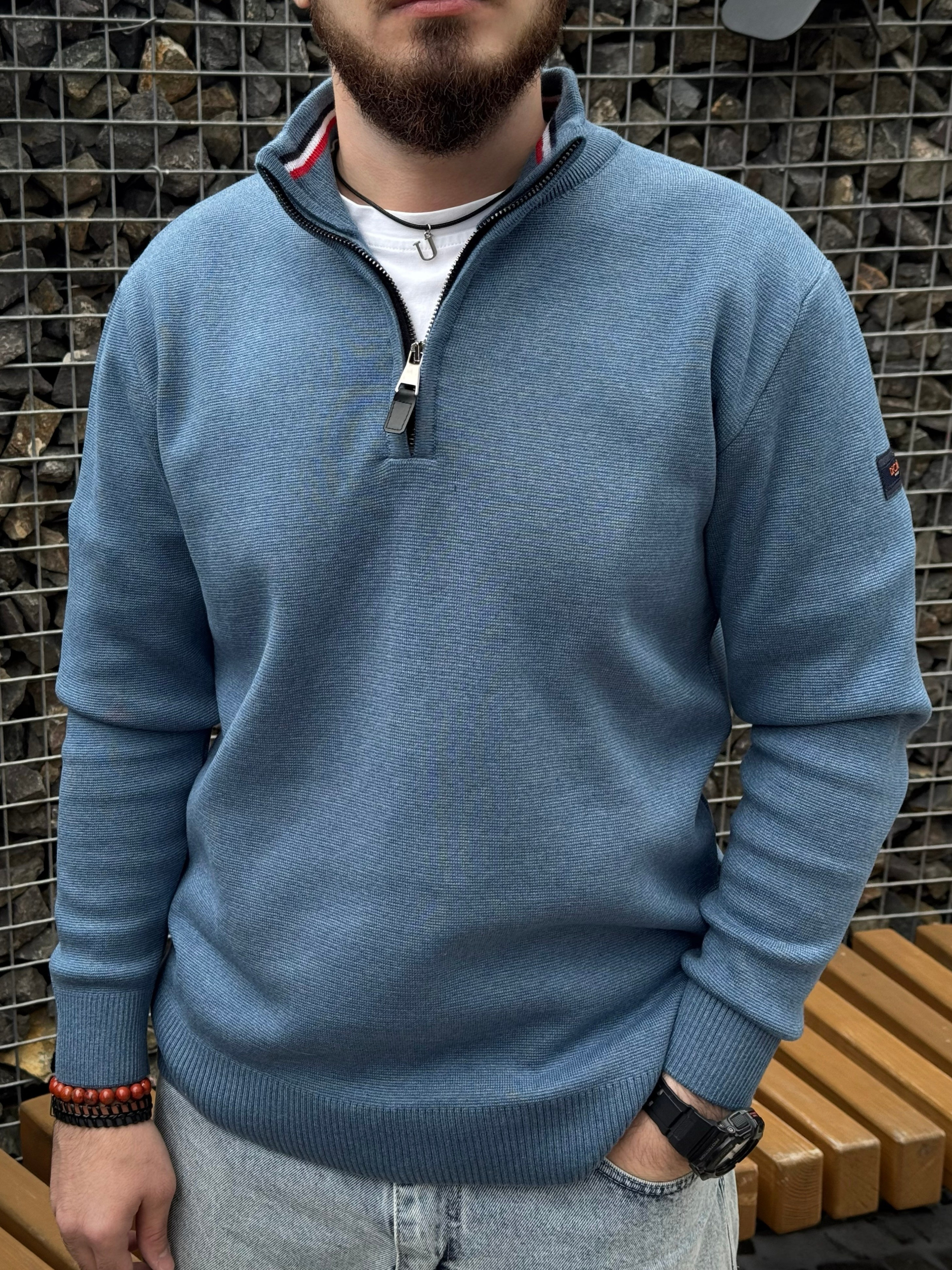 Акбер Ш. LUNAPRO Дом стильных, сборных и индивидуальных съемок для брендов