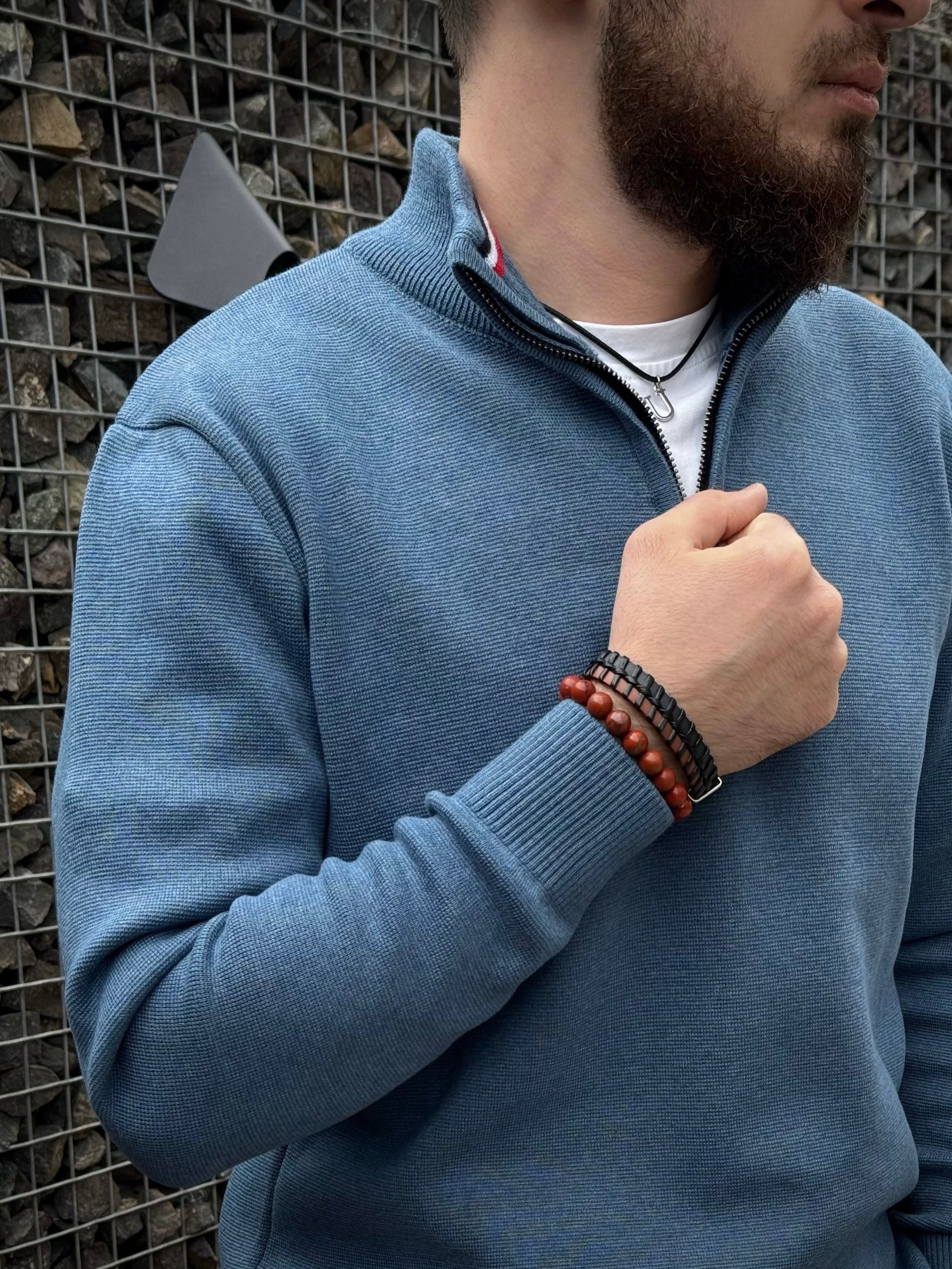 Акбер Ш. LUNAPRO Дом стильных, сборных и индивидуальных съемок для брендов