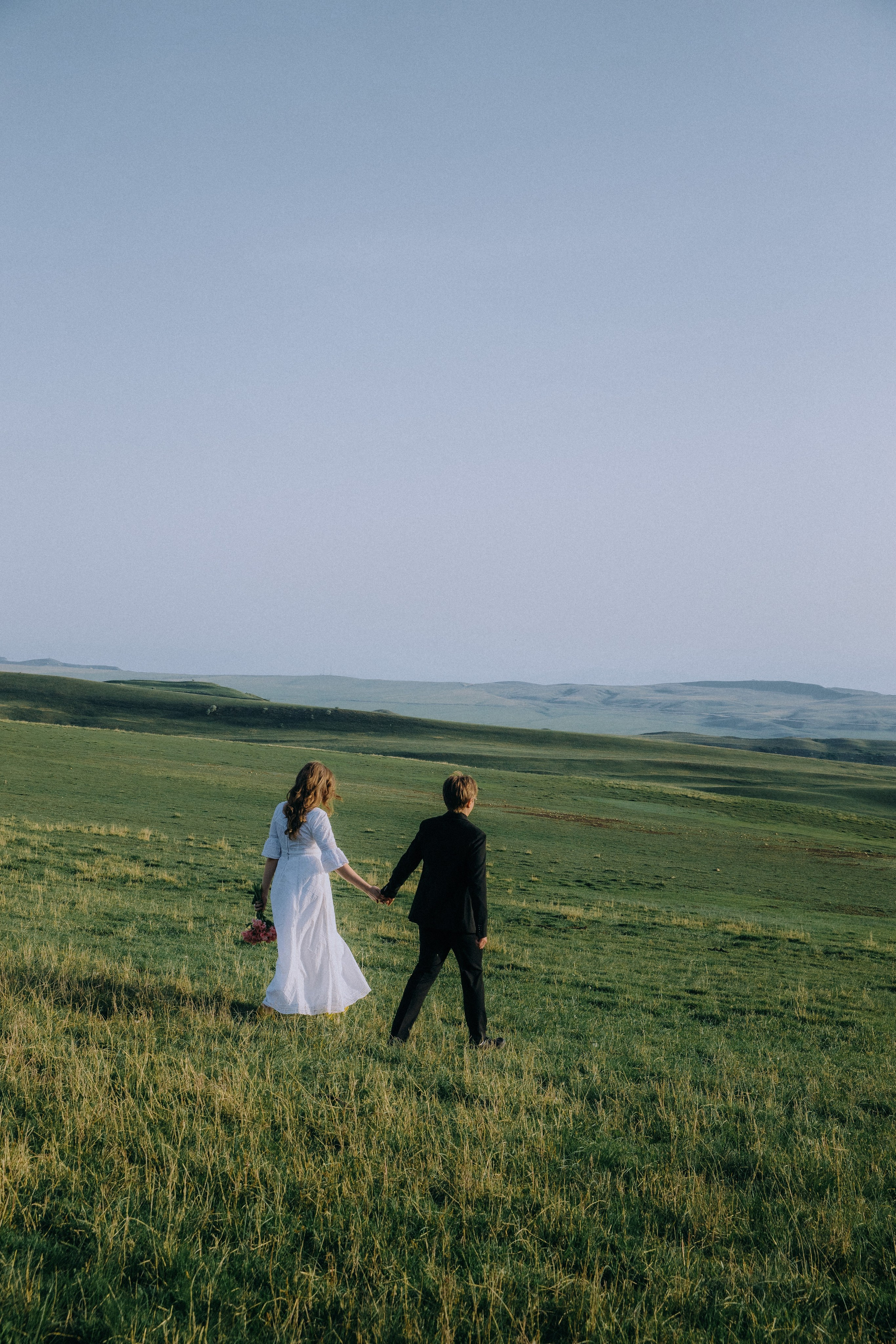 Свадебная фотосессия в Гареджийской пустыни в Грузии. Свадебный фотограф Грузия Тбилиси