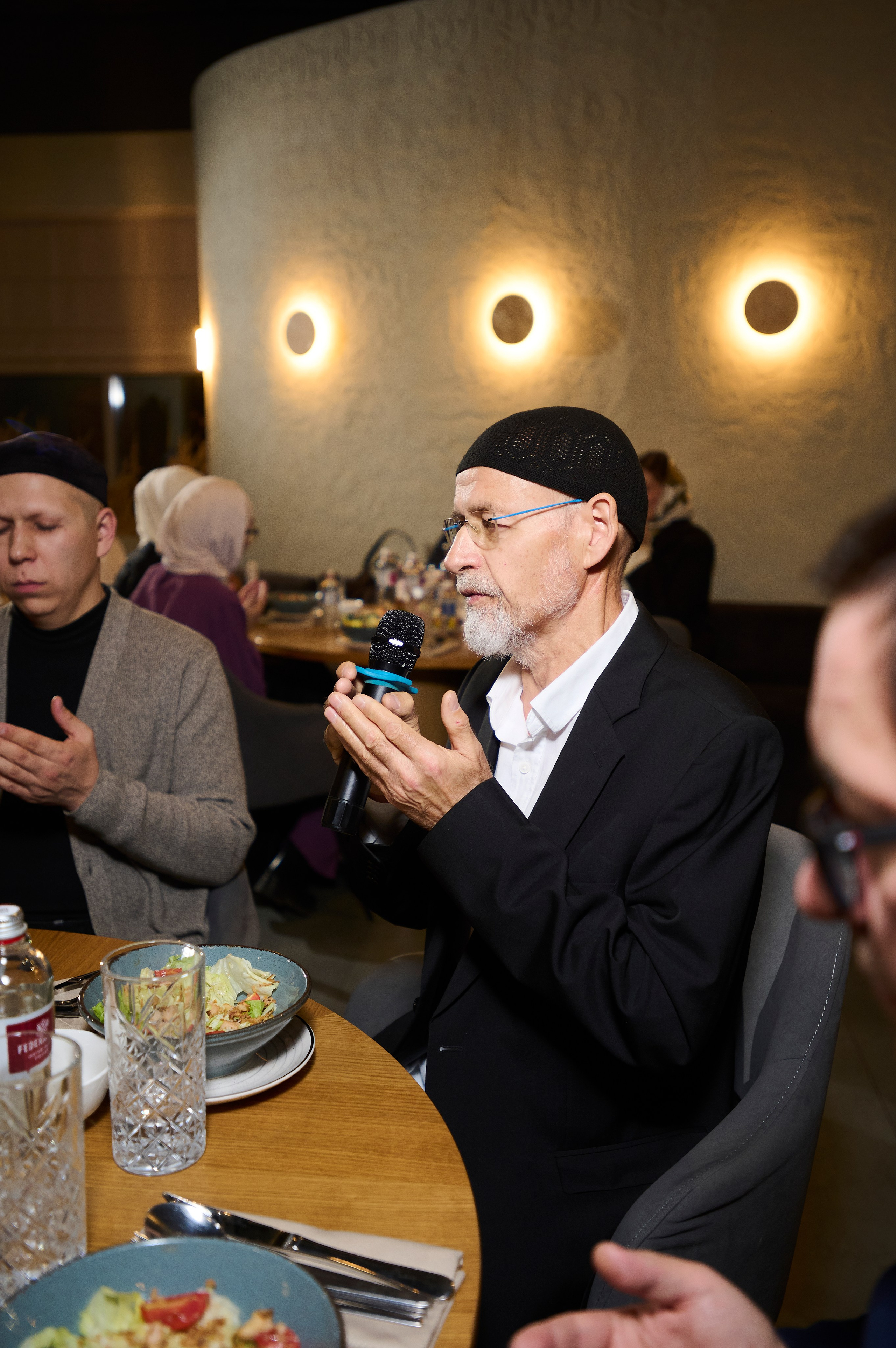Репортажный фотограф на юбилей корпоратив, мероприятия в Уфе. Свадебный фотограф Тимур Хабибуллин