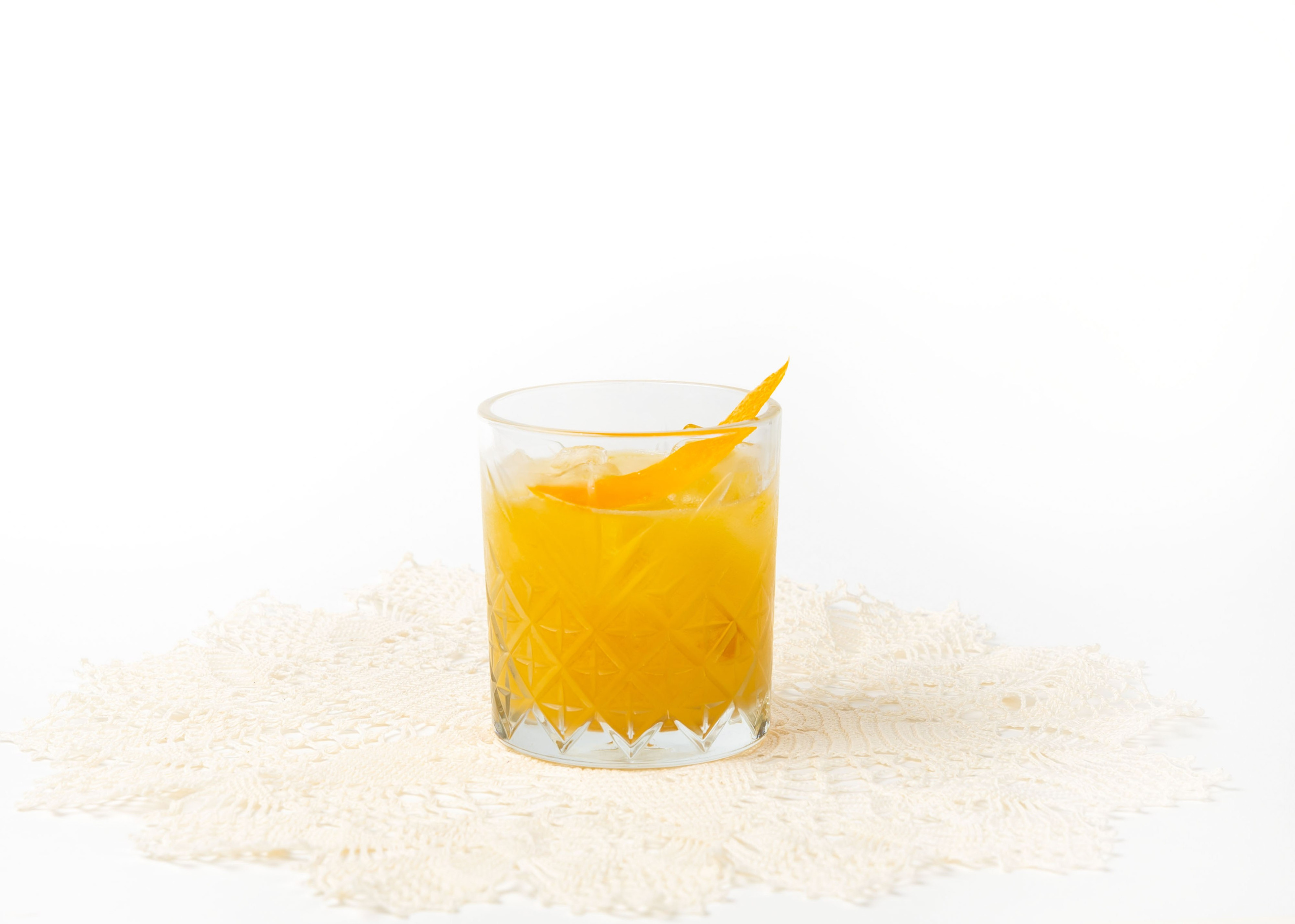 01.10.2025 Нино играет в домино, фото на меню. ФОТОГРАФ ВИНОГРАДОВА ДАРЬЯ