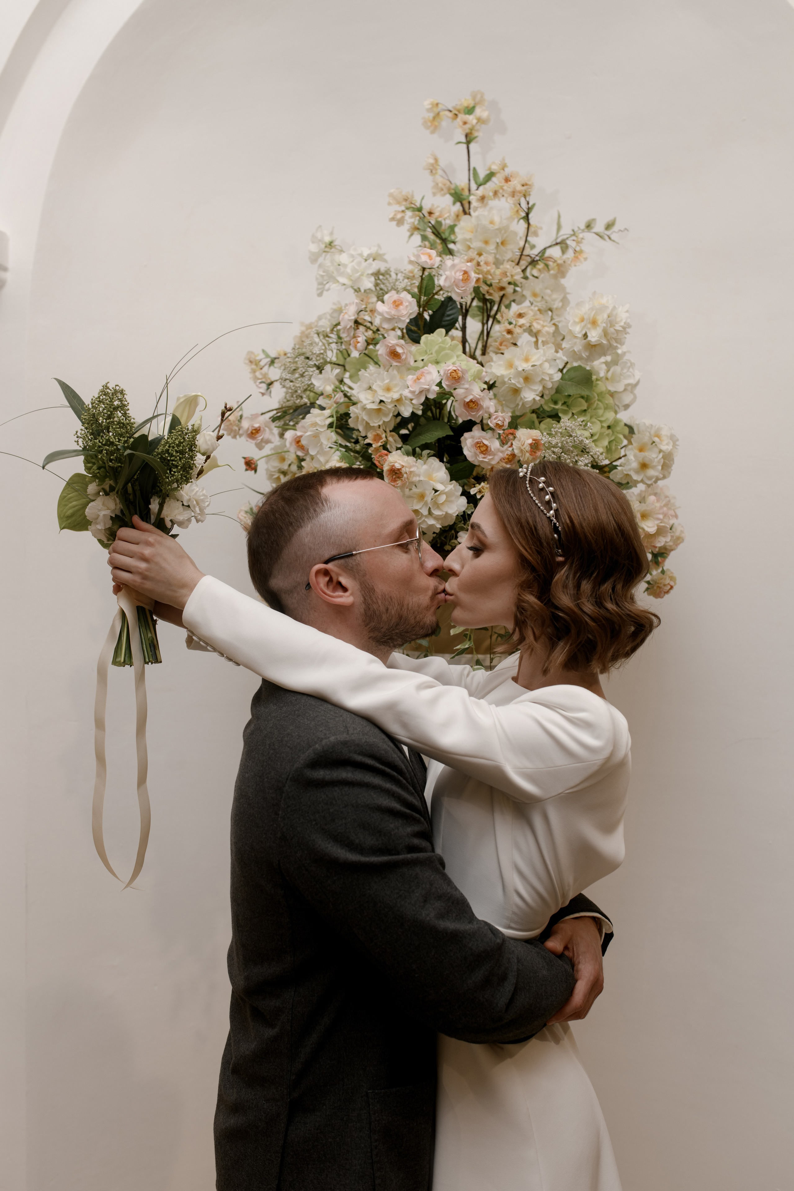 Регистрация Анастасии и Никиты — Краеведческий музей. Свадебный фотограф Екатеринбург/Челябинск — Любовь Волохова