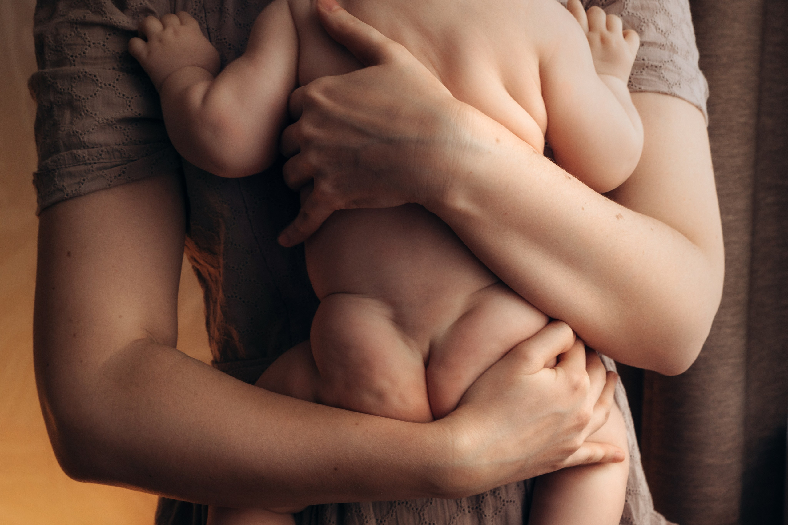 Домашняя фотосессия мамы и дочки. Детский, семейный и ньюборн фотограф в Москве Юлия Шуарт