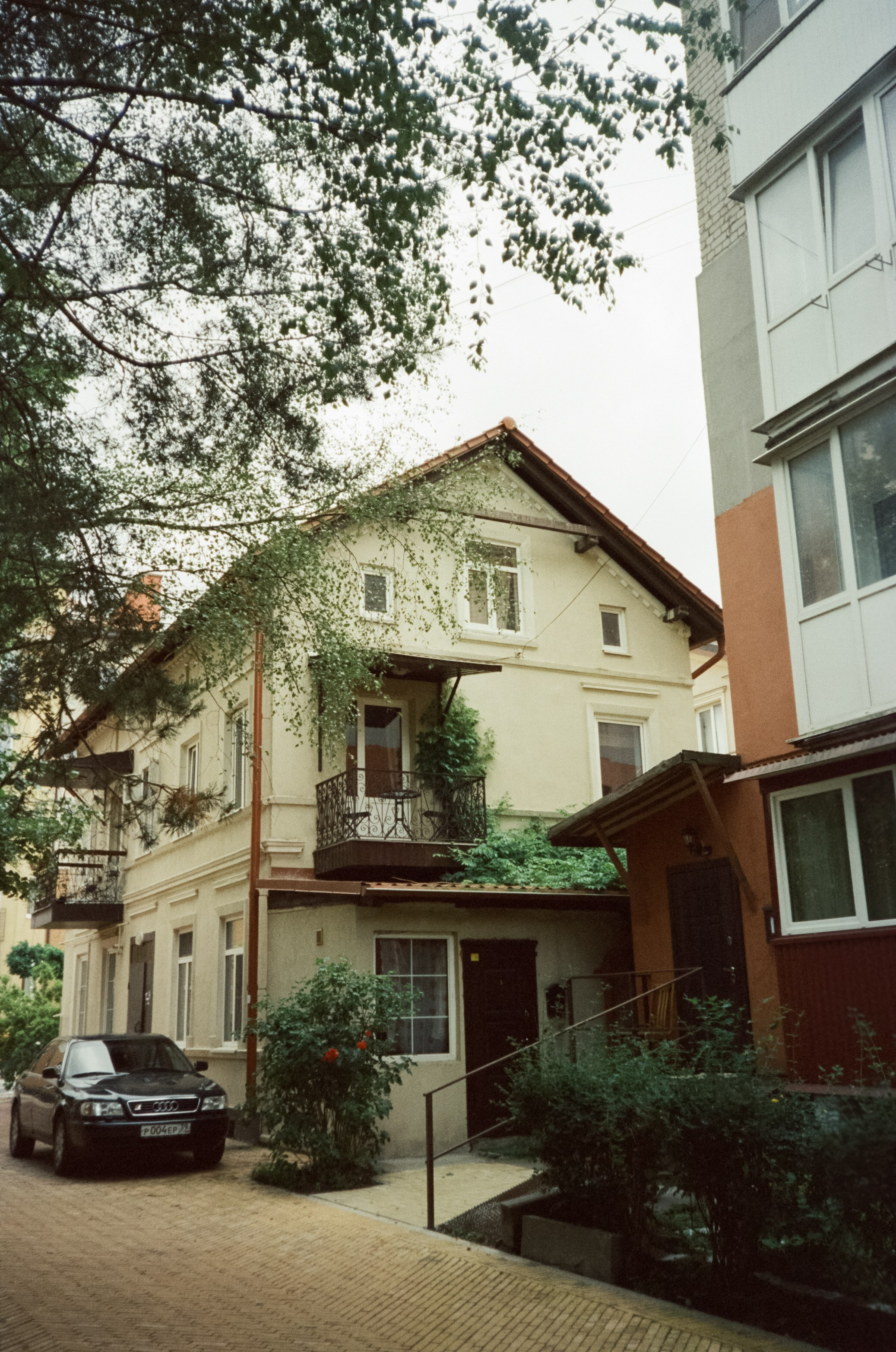 Прогулка по улочкам и дворикам Зеленорадска. Фотограф-документалист Мария Осокина