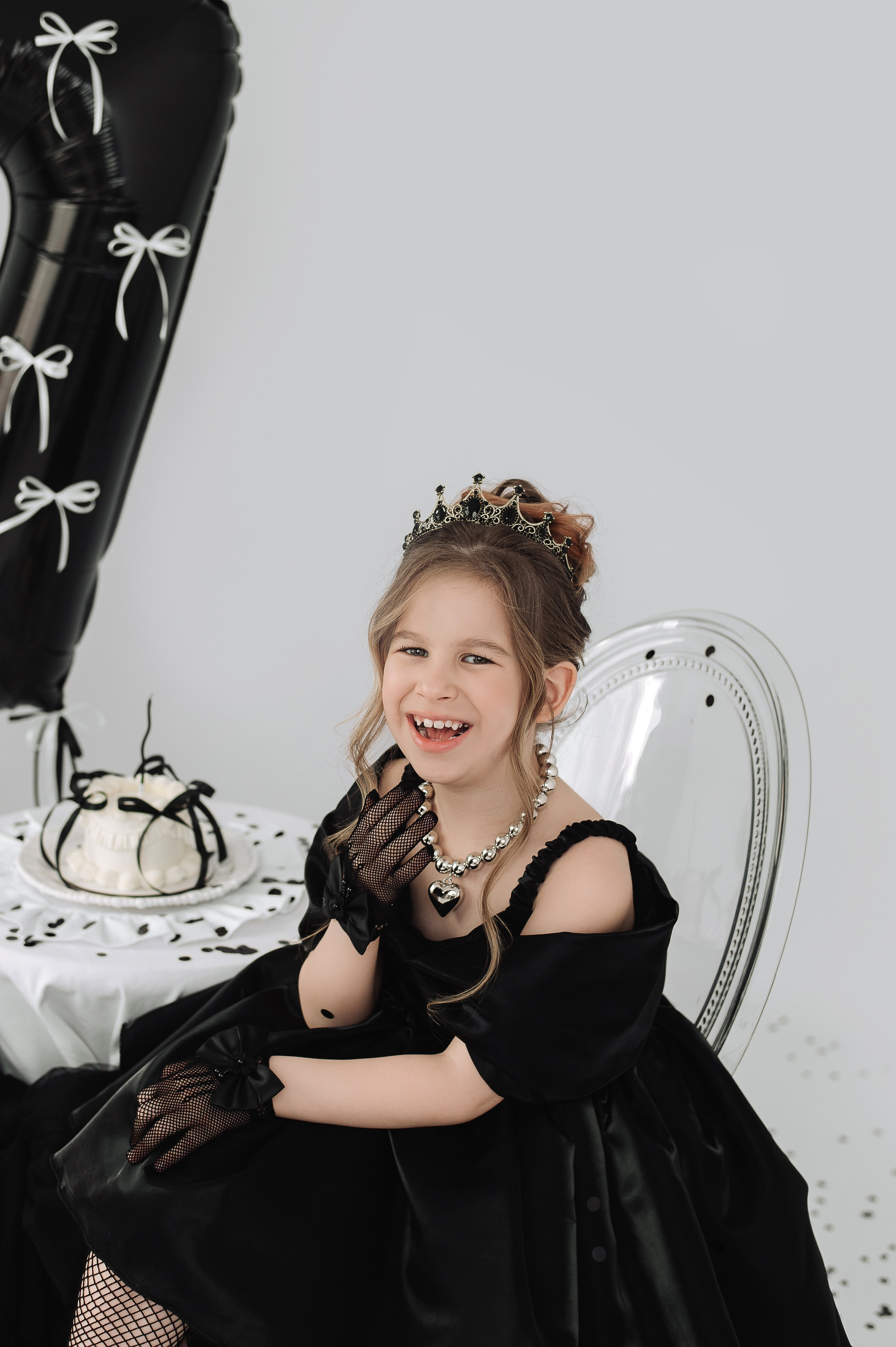 Мира QUEEN BIRTHDAY. Детский и семейный фотограф в Белгороде Наталья Печкурова