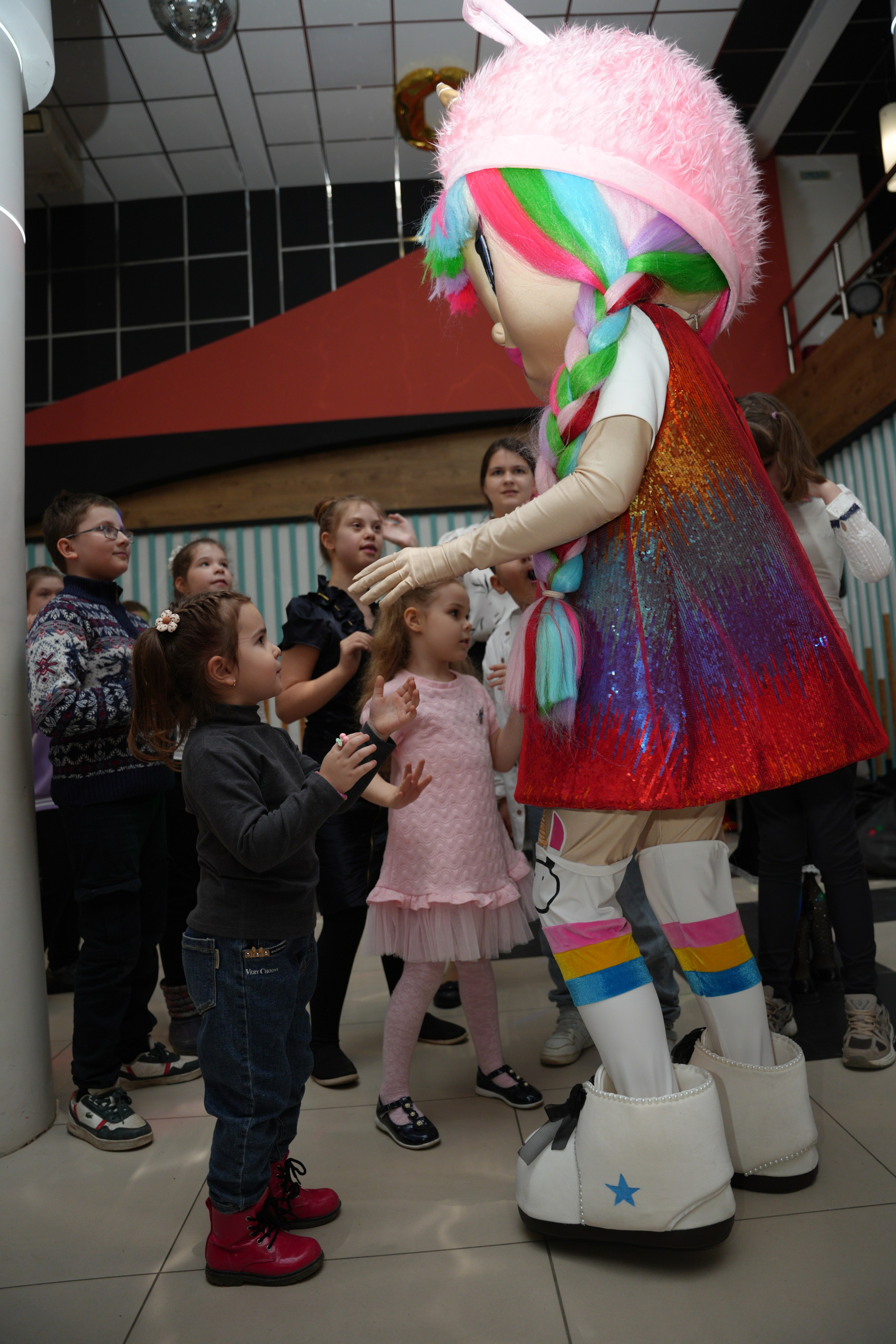 Социально —благотворительная акция «Ты в этом мире не один», посвященная Международному дню инвалидов. ВЫПУСКНЫЕ АЛЬБОМЫ, Школьный фотограф, семейный и свадебный в Саратове и области Ольга Плаксина