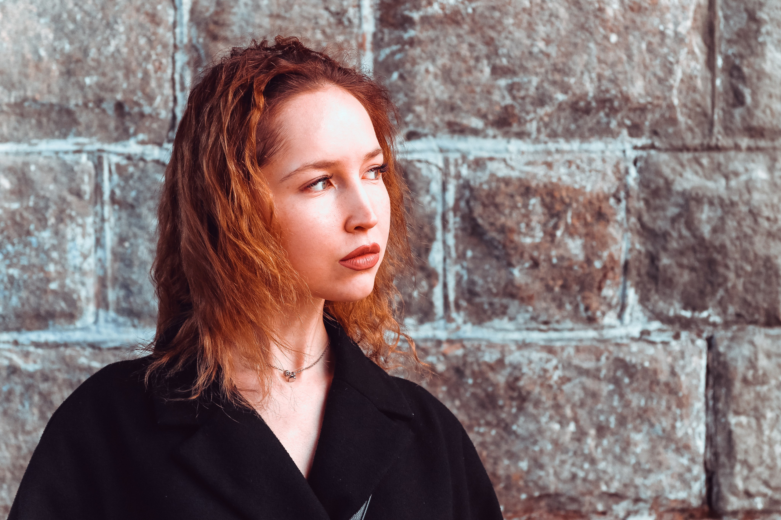 Алина в городе. Фотограф Пермь. Фотосессия в фотостудии Перми и на свежем воздухе