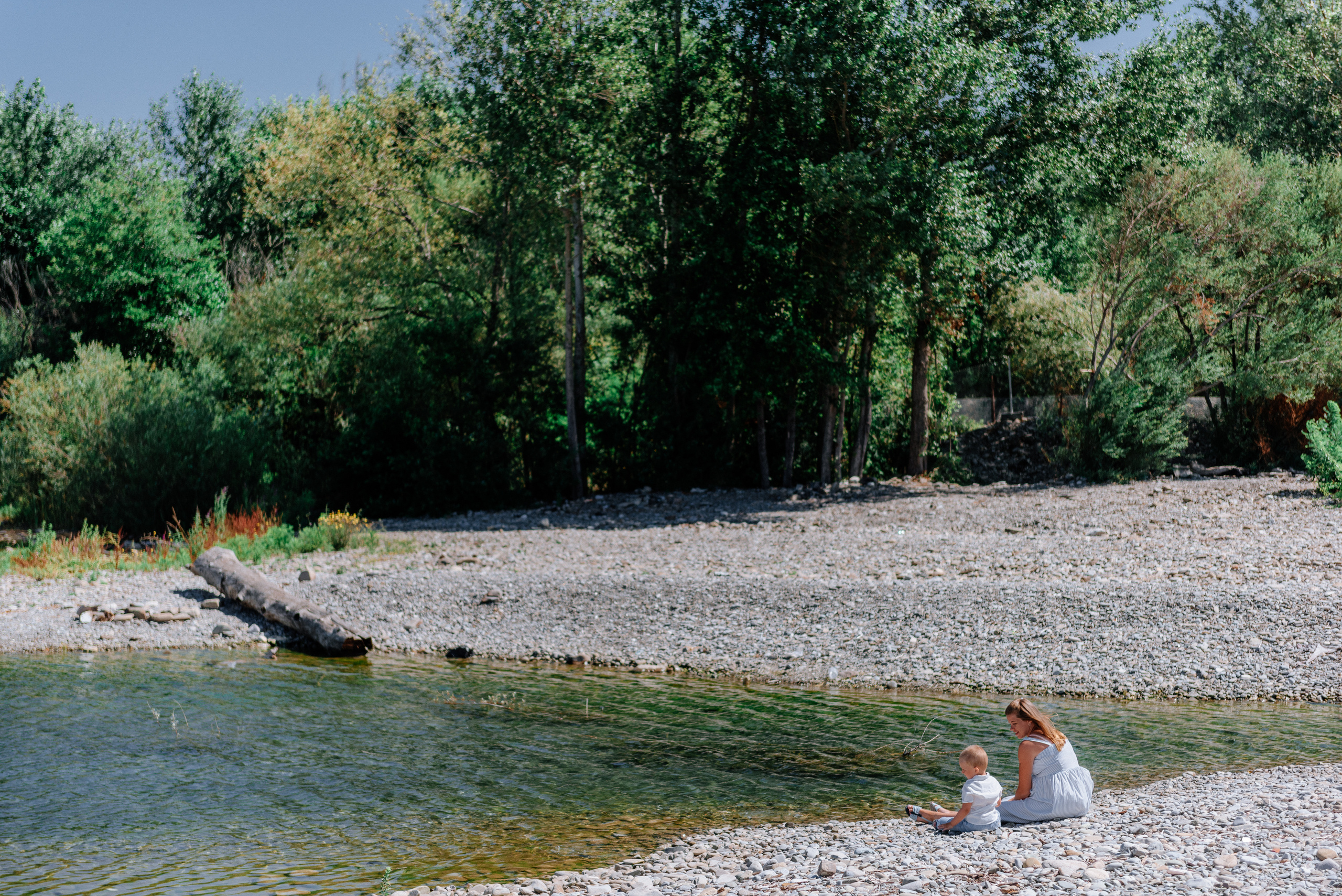 Лева с мамой на прогулке. Fedor Lemeshko — Destination Wedding and Family Lifestyle photographer