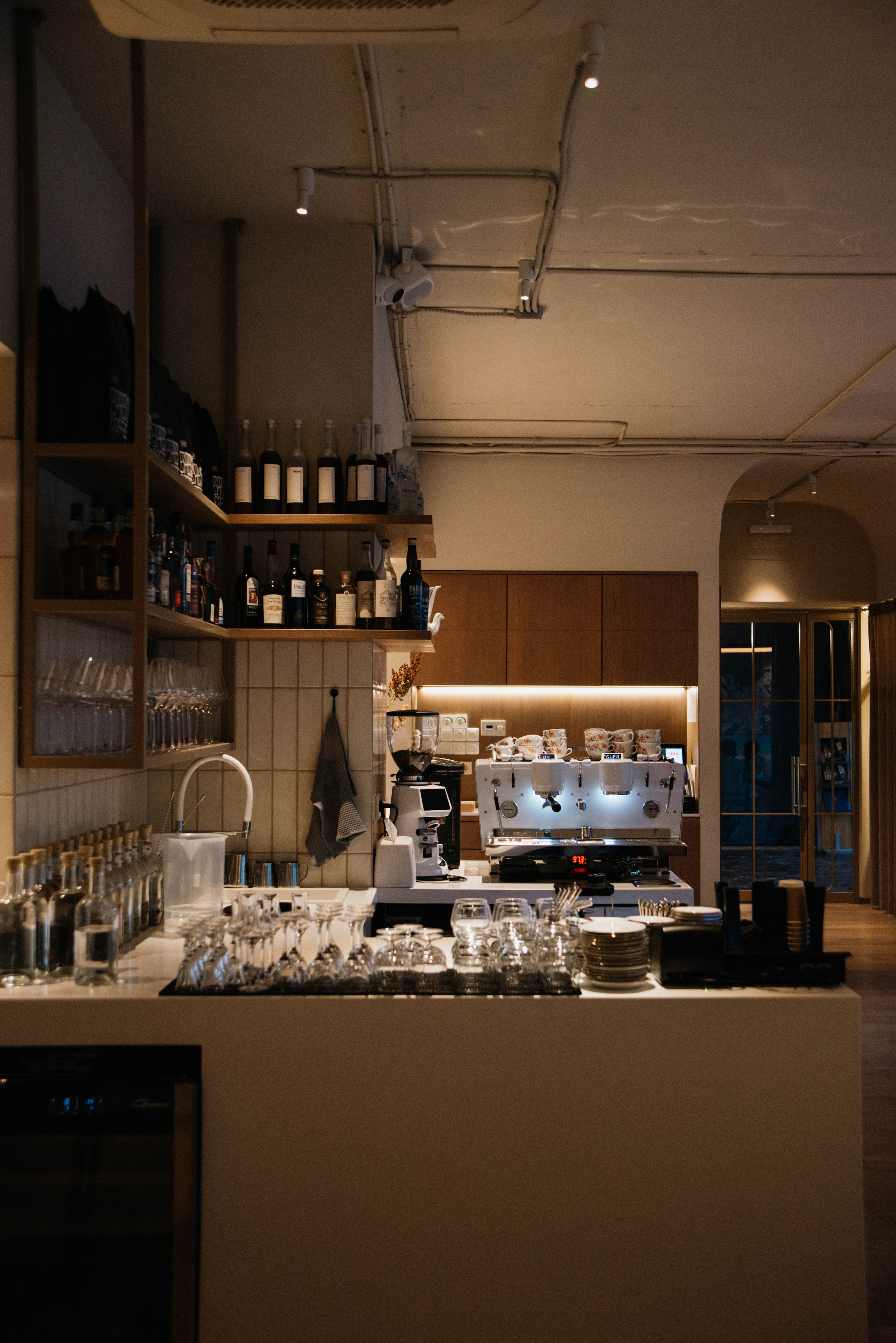 Контентная фотосессия для ресторана La Volte. Ксения Glossa. Портретный и репортажный фотограф в Самаре