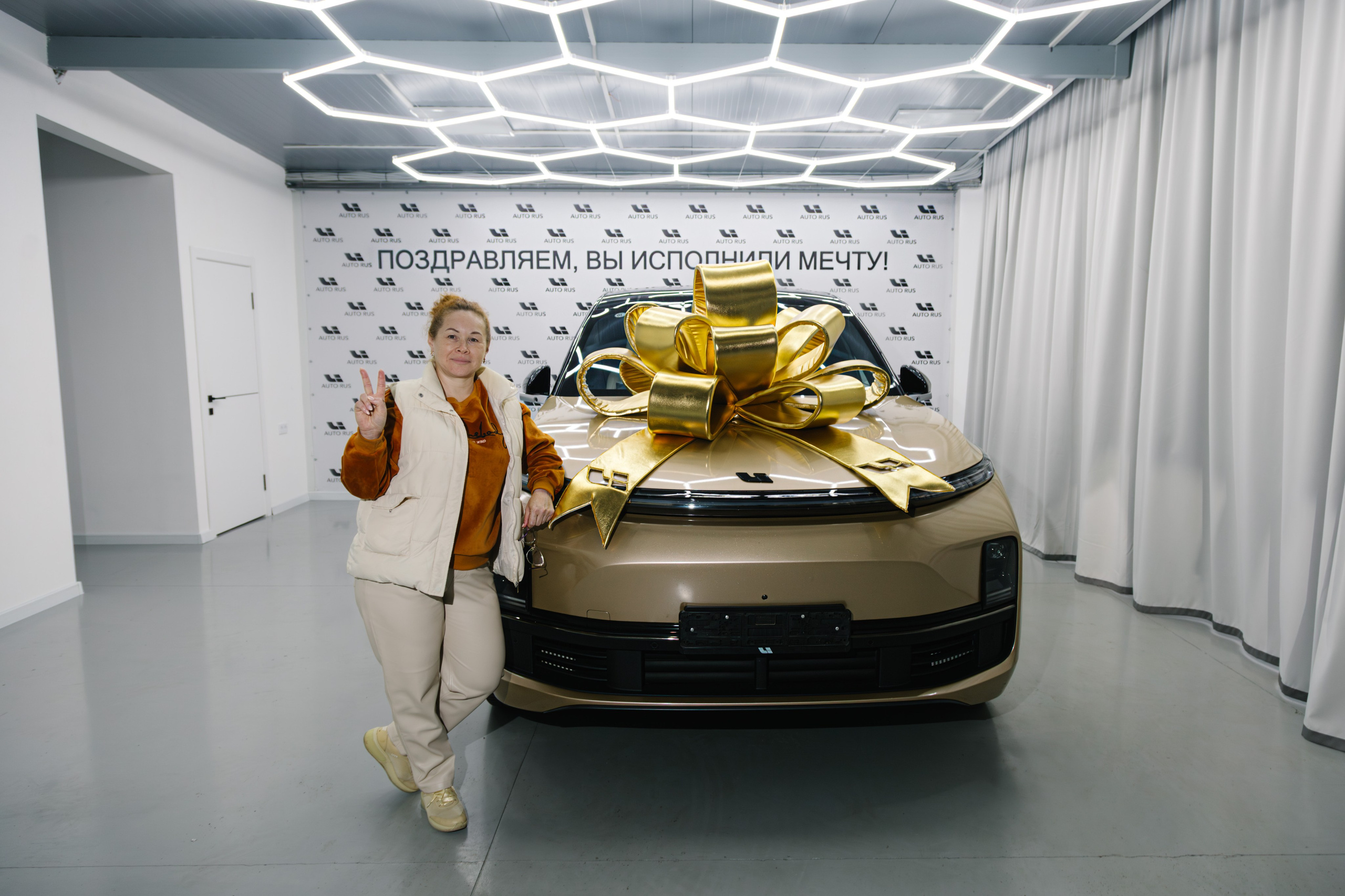 Открытие автосалона Li Auto. Артур Иликчян — Wedding & Event фотограф в Краснодаре