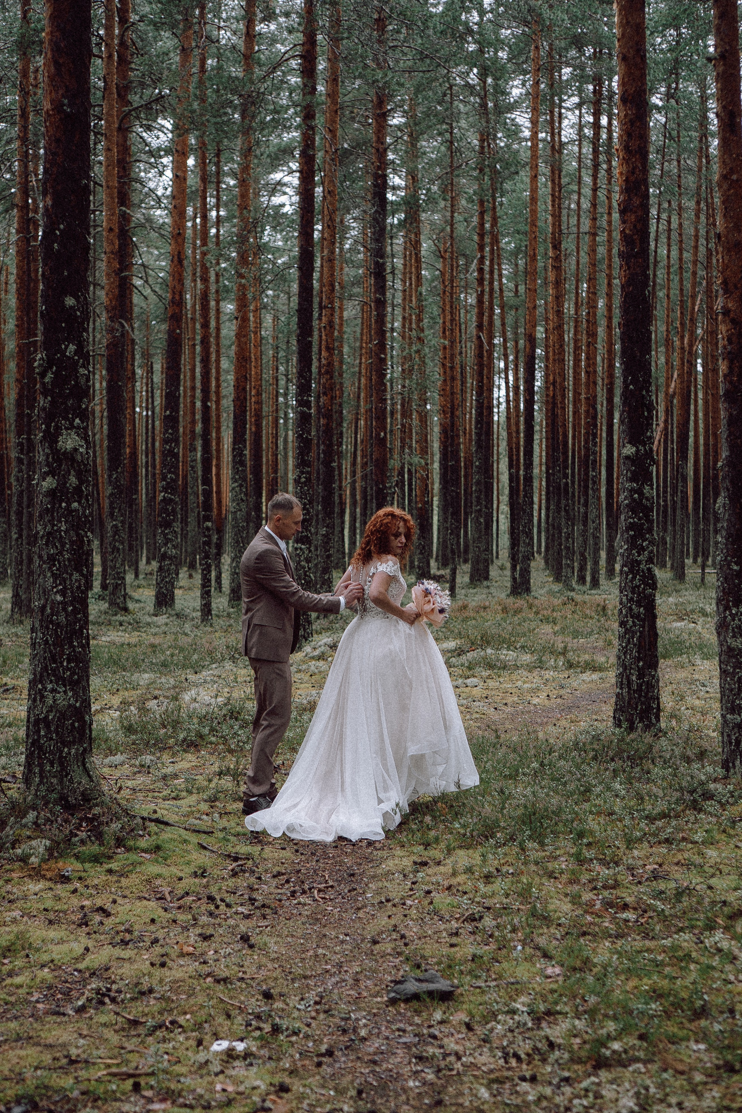 СВАДЕБНАЯ ФОТОСЕССИИЯ ПАРЫ В ГОРОДЕ ПРИОЗЕРСК В СОСНОВОМ ЛЕСУ И С ПИКАПОМ. Профессиональный фотограф, Санкт-Петербург — Виктория Богомолова