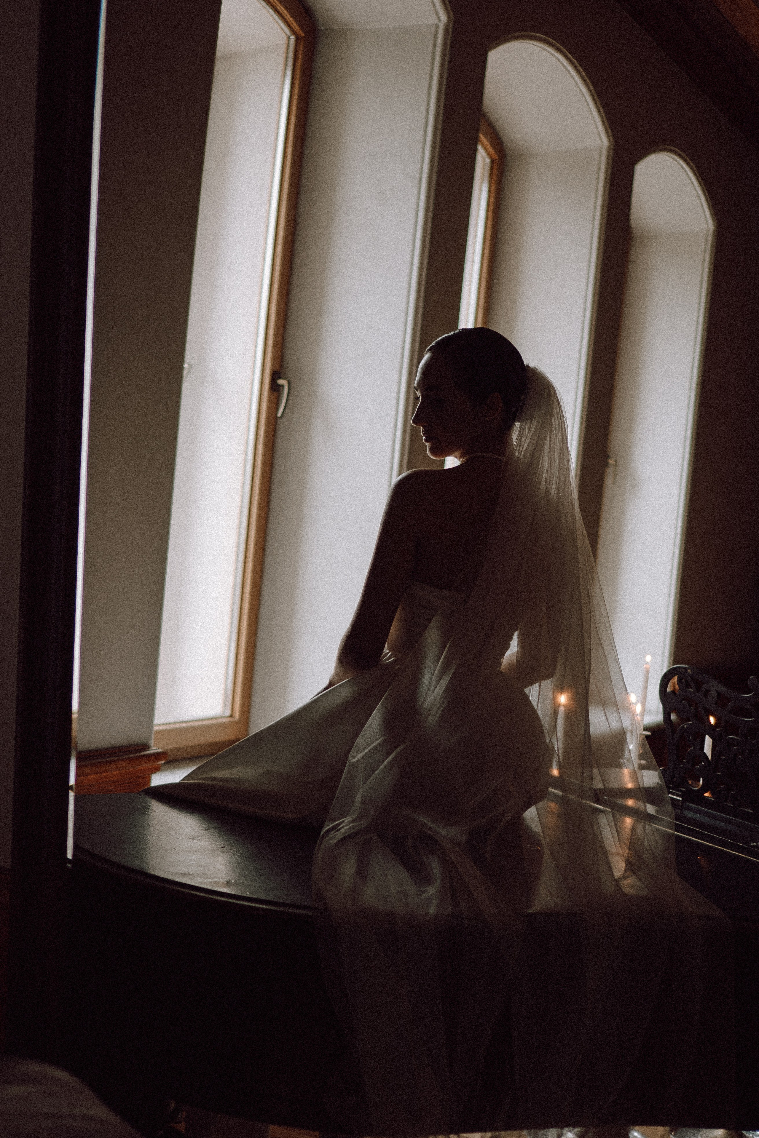 СВАДЕБНАЯ ПРОГУЛКА В САНТК-ПЕТЕРБУРГЕ (ИСАКИЕВСКИЙ СОБОР, ЗИМНЯЯ КАНАВКА, ЭРМИТАЖ И БОЛЬШАЯ МОРСКАЯ УЛИЦА). Профессиональный фотограф, Санкт-Петербург — Виктория Богомолова