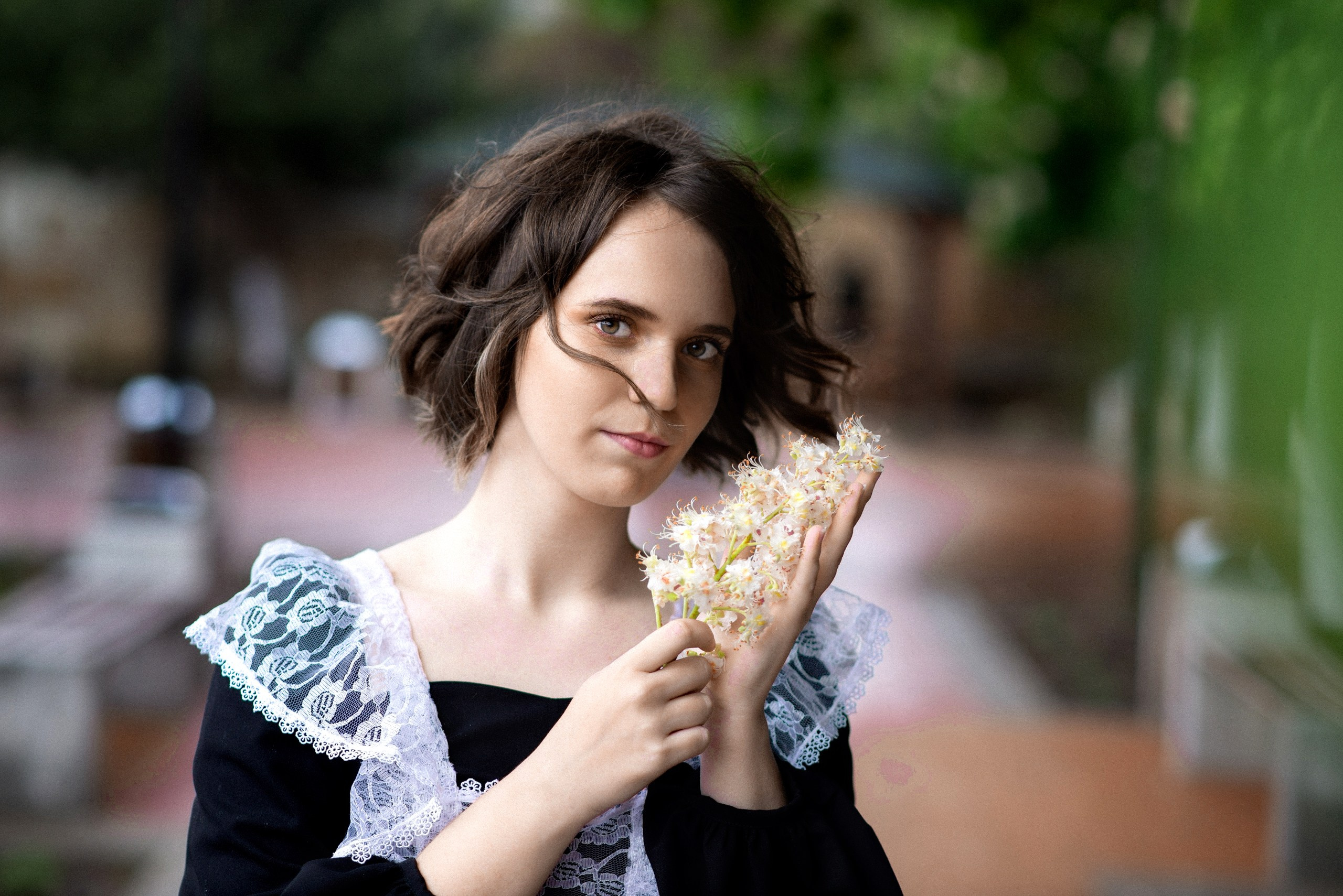 школьный фотограф на улице