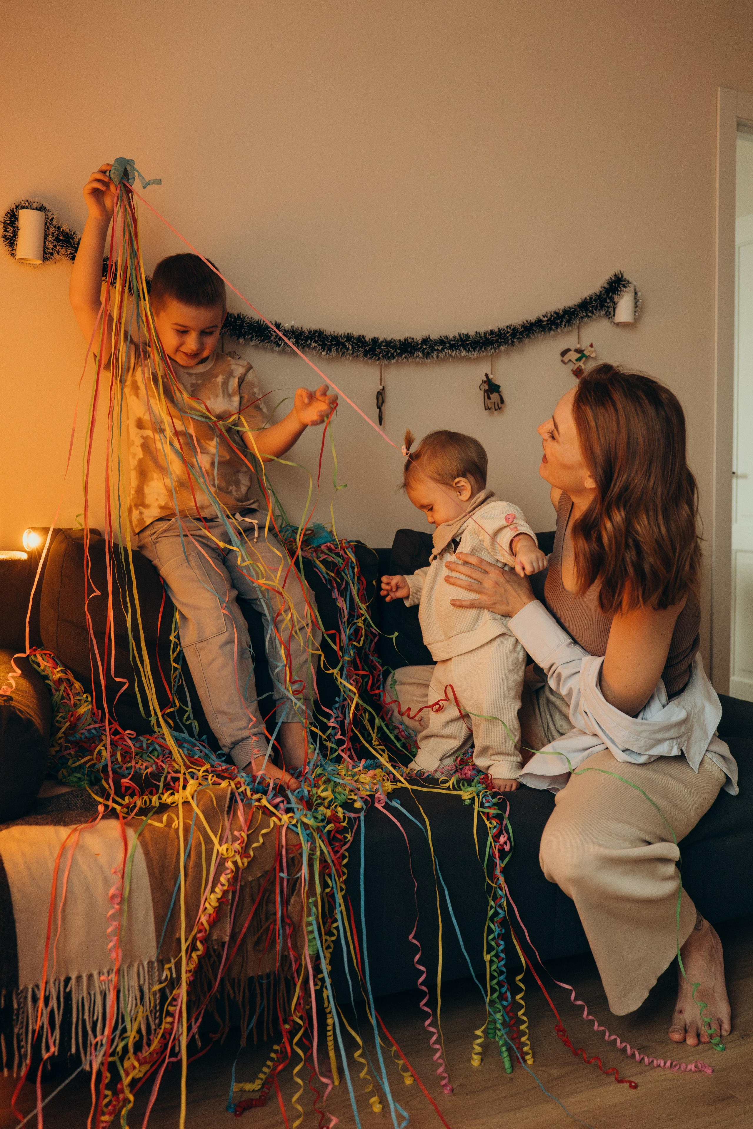 Анастасия, Ярослав и Асия