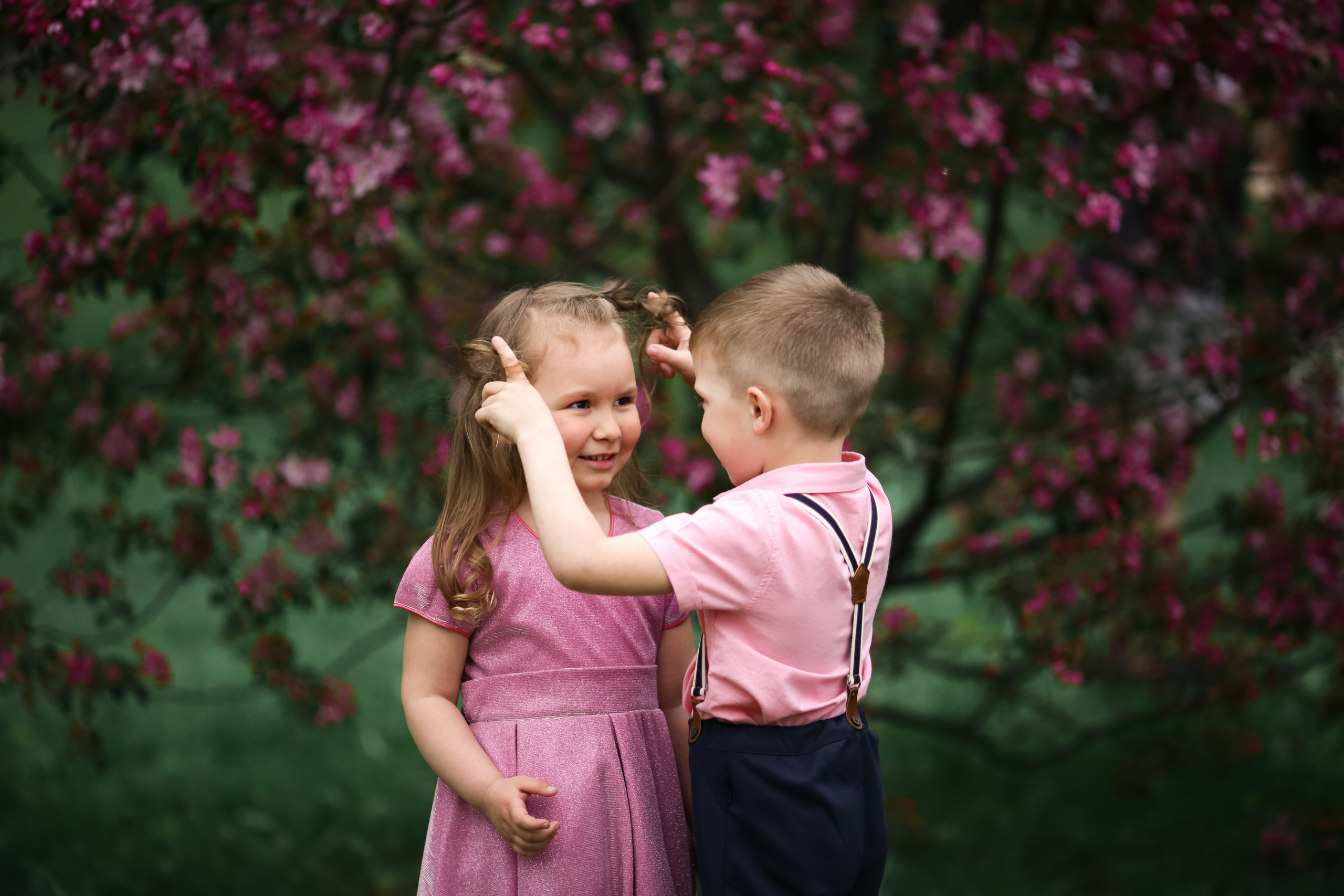 Фотосессия в цветущих яблоневых садах. Свадебный и репортажный фотограф (Москва, Королев и другие)